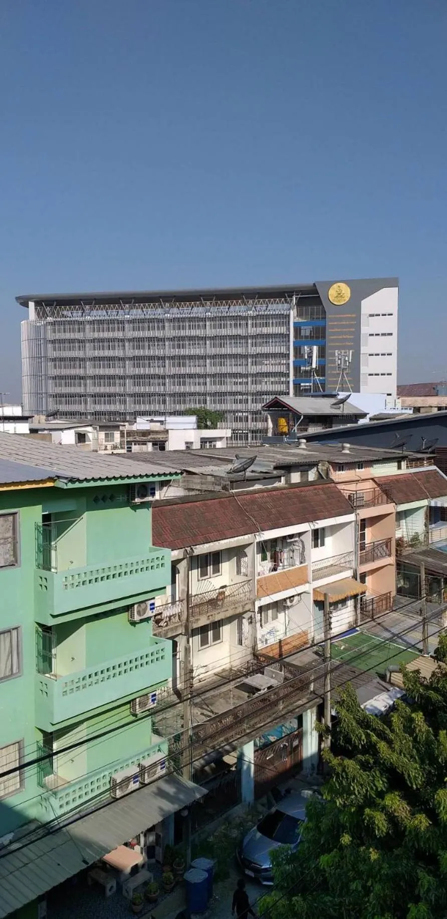 Property building in Benjamas hostels