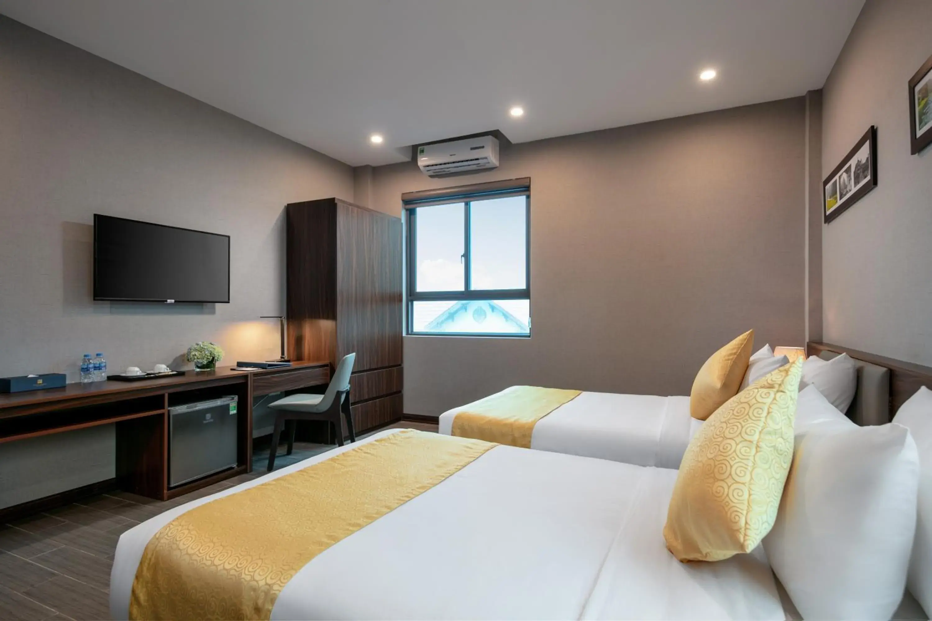 Photo of the whole room, Bed in Golden Season Hotel Photo of the whole room, Bed in Golden Season Hotel