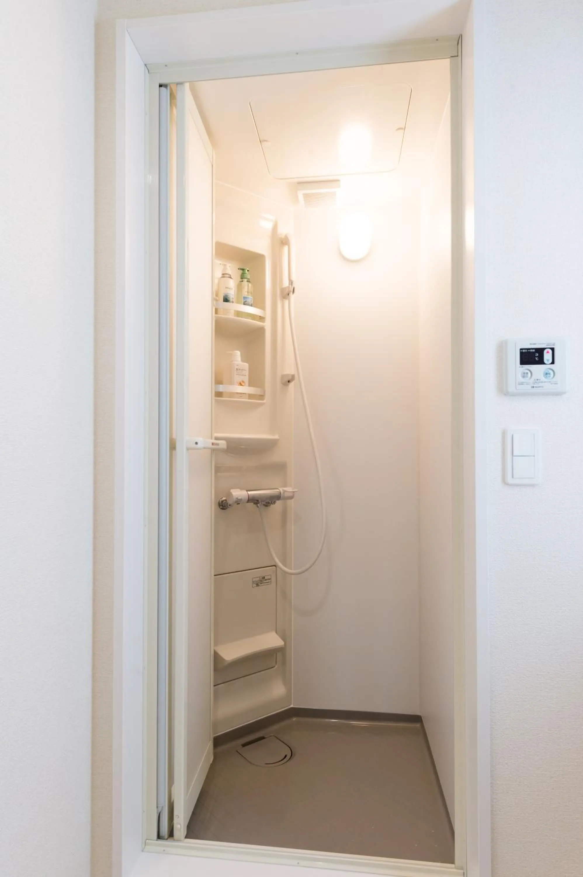 Shower in Riverside Yofuke AFP Villa