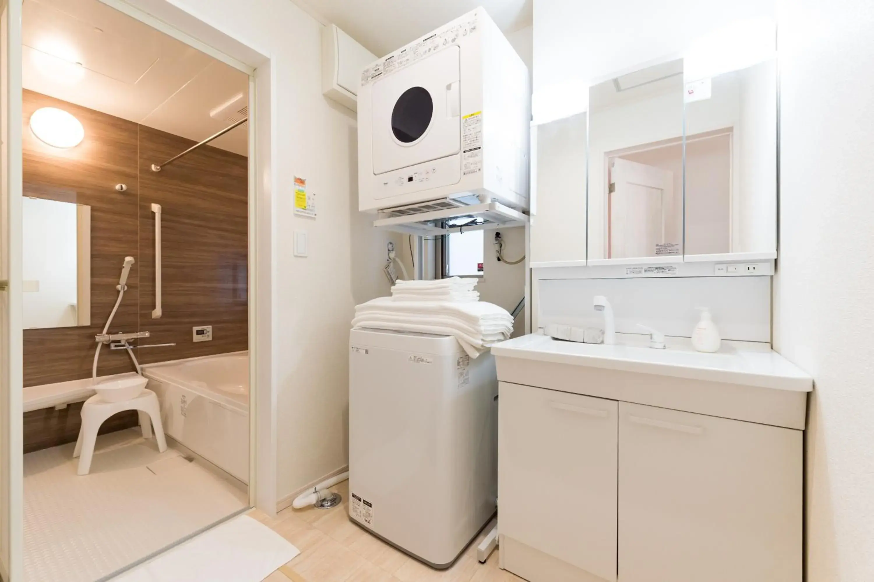 Bathroom in Riverside Yofuke AFP Villa Bathroom in Riverside Yofuke AFP Villa