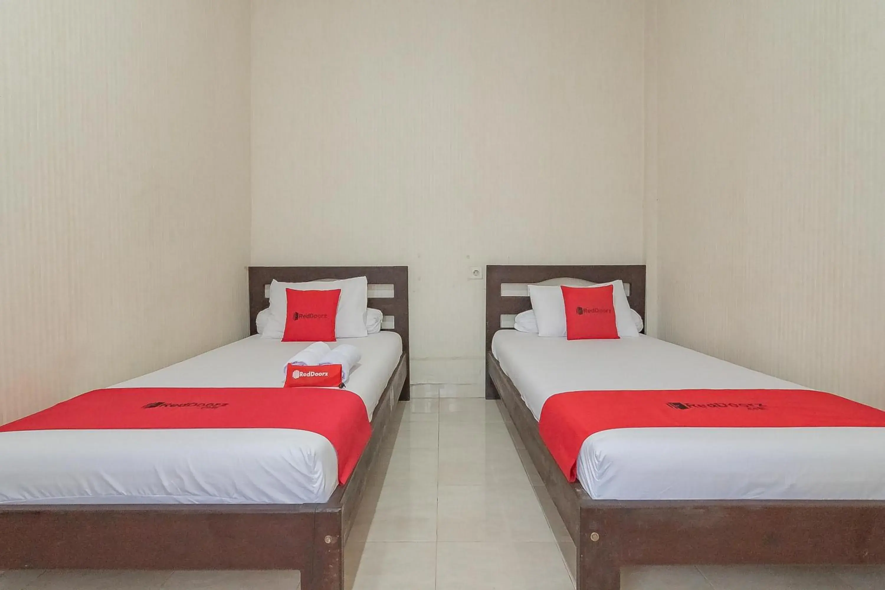 Bed in RedDoorz Syariah near Terminal Batu Ampar 2 Bed in RedDoorz Syariah near Terminal Batu Ampar 2
