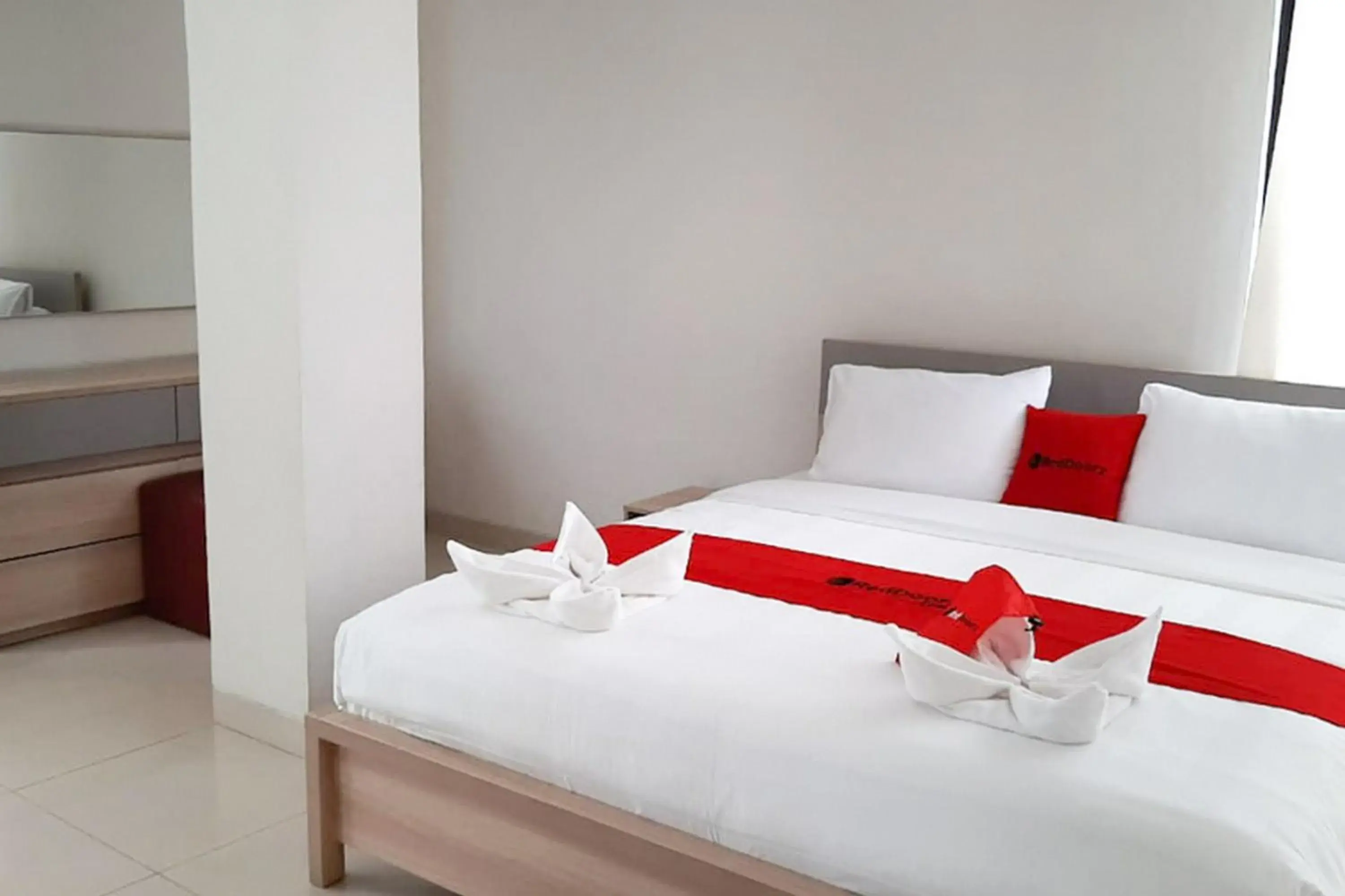 Bed in RedDoorz Plus @ Bitung City Center Bed in RedDoorz Plus @ Bitung City Center