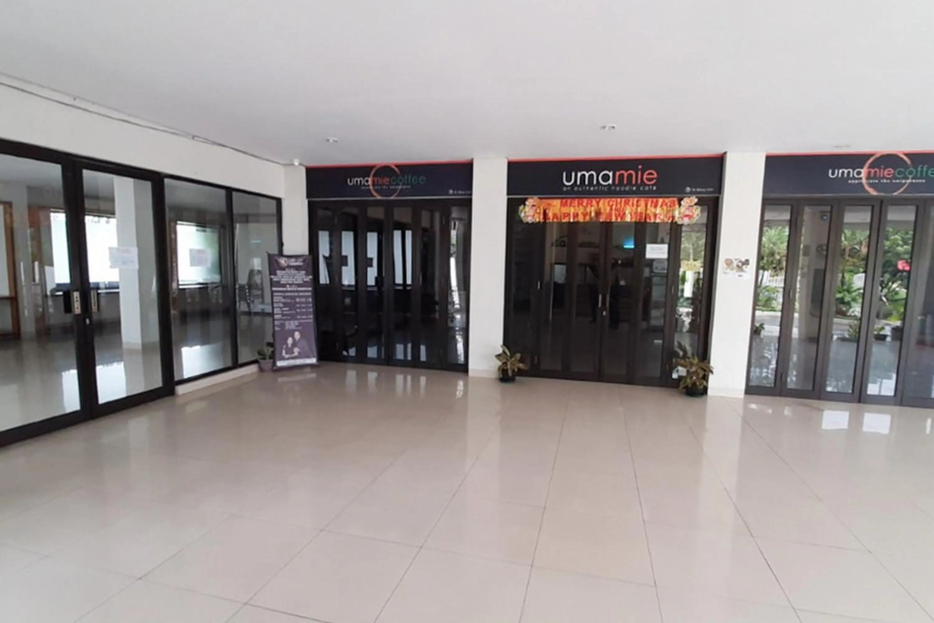 RedDoorz Plus @ Bitung City Center