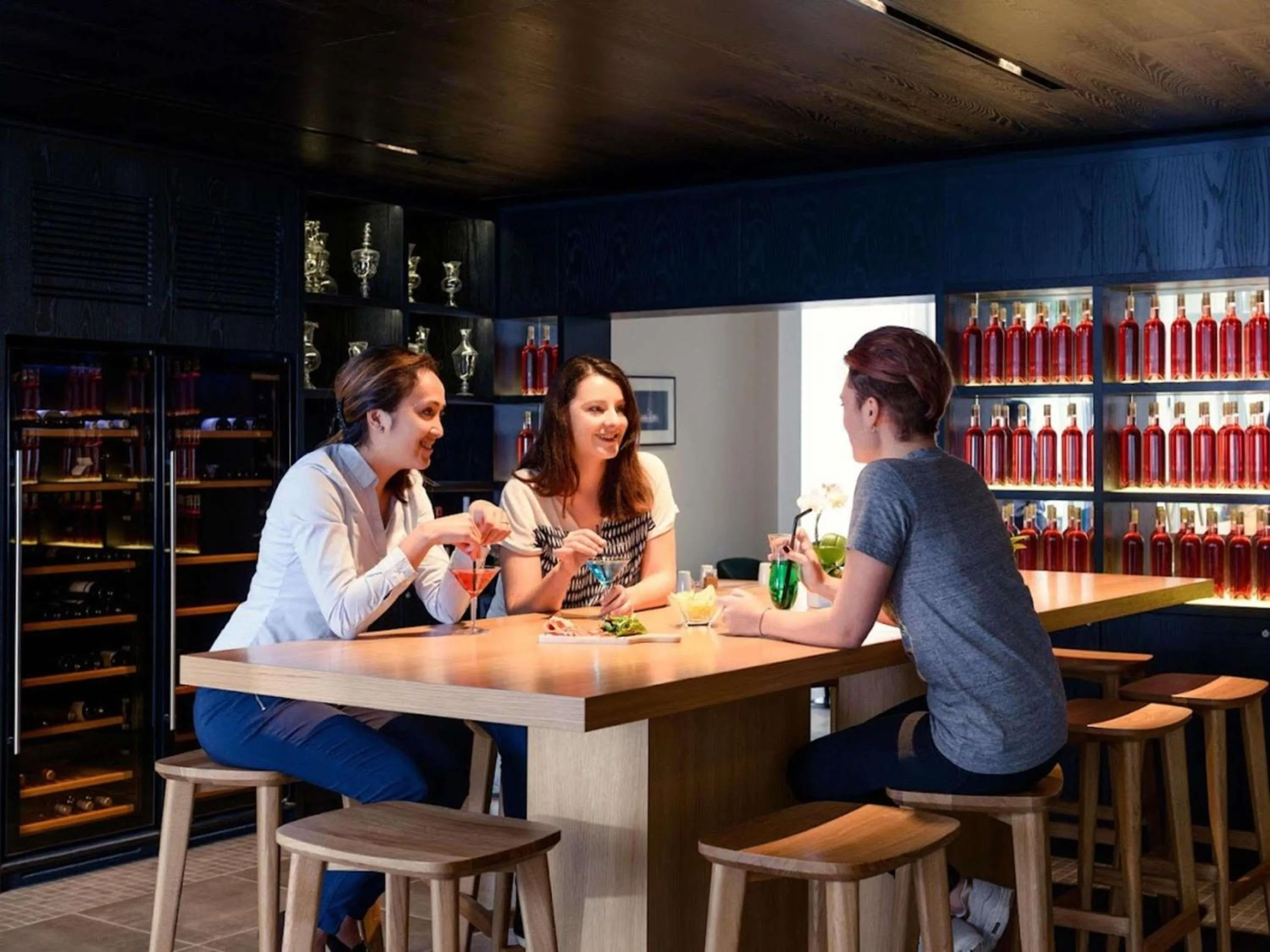 Restaurant/places to eat in AppartHotel Mercure Paris Boulogne