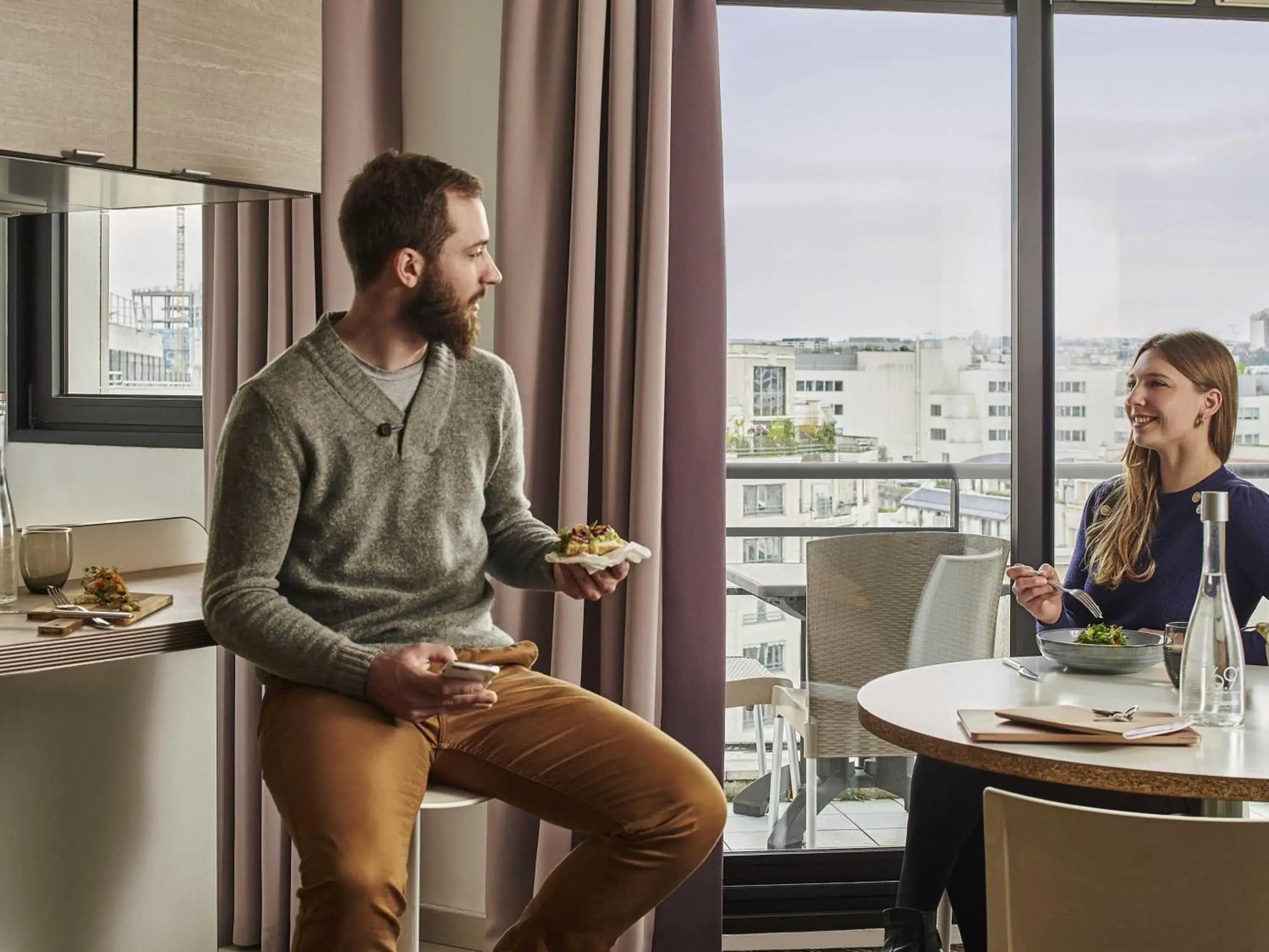 Property building in AppartHotel Mercure Paris Boulogne Property building in AppartHotel Mercure Paris Boulogne