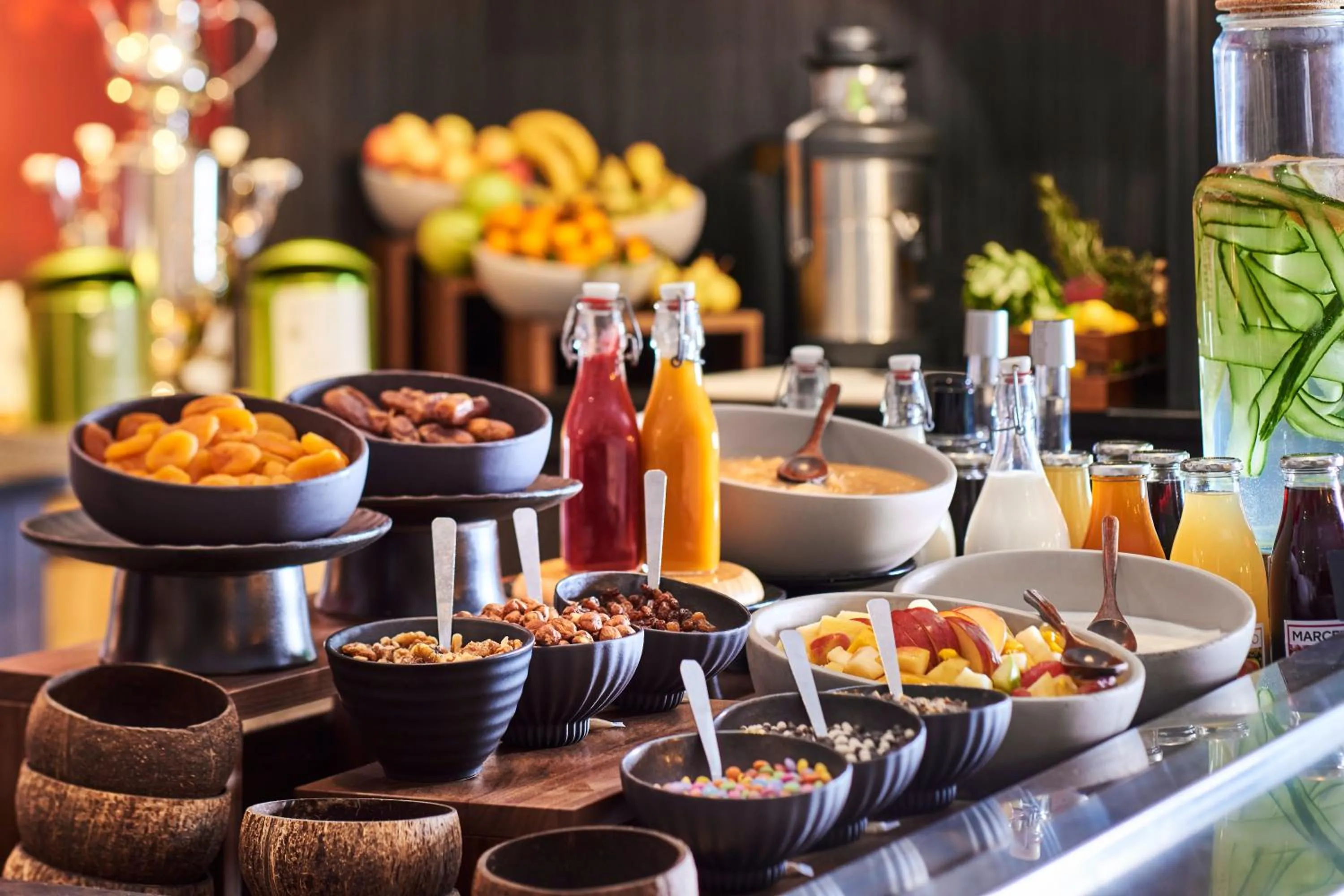 Breakfast in AppartHotel Mercure Paris Boulogne