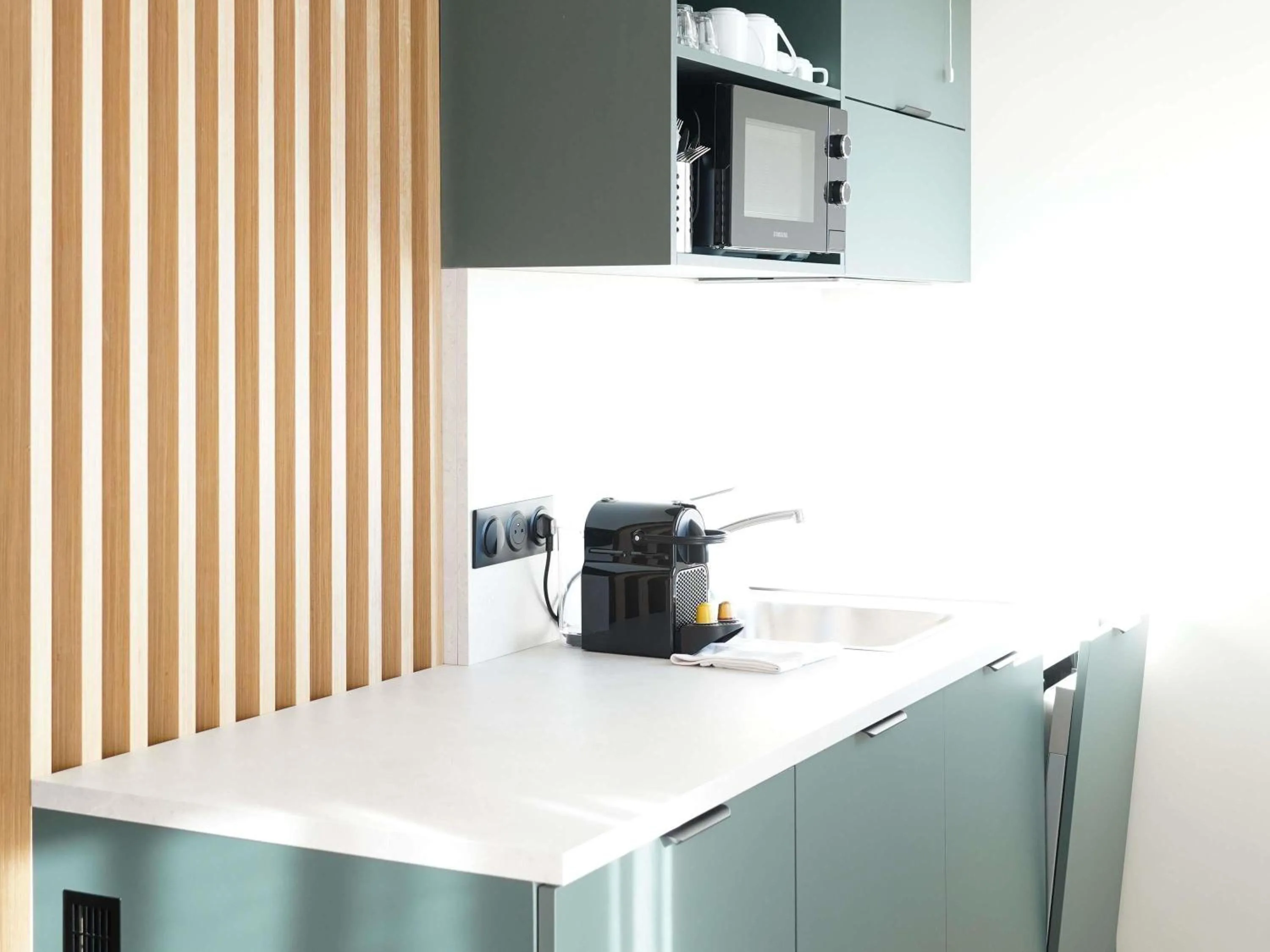 Bedroom in AppartHotel Mercure Paris Boulogne