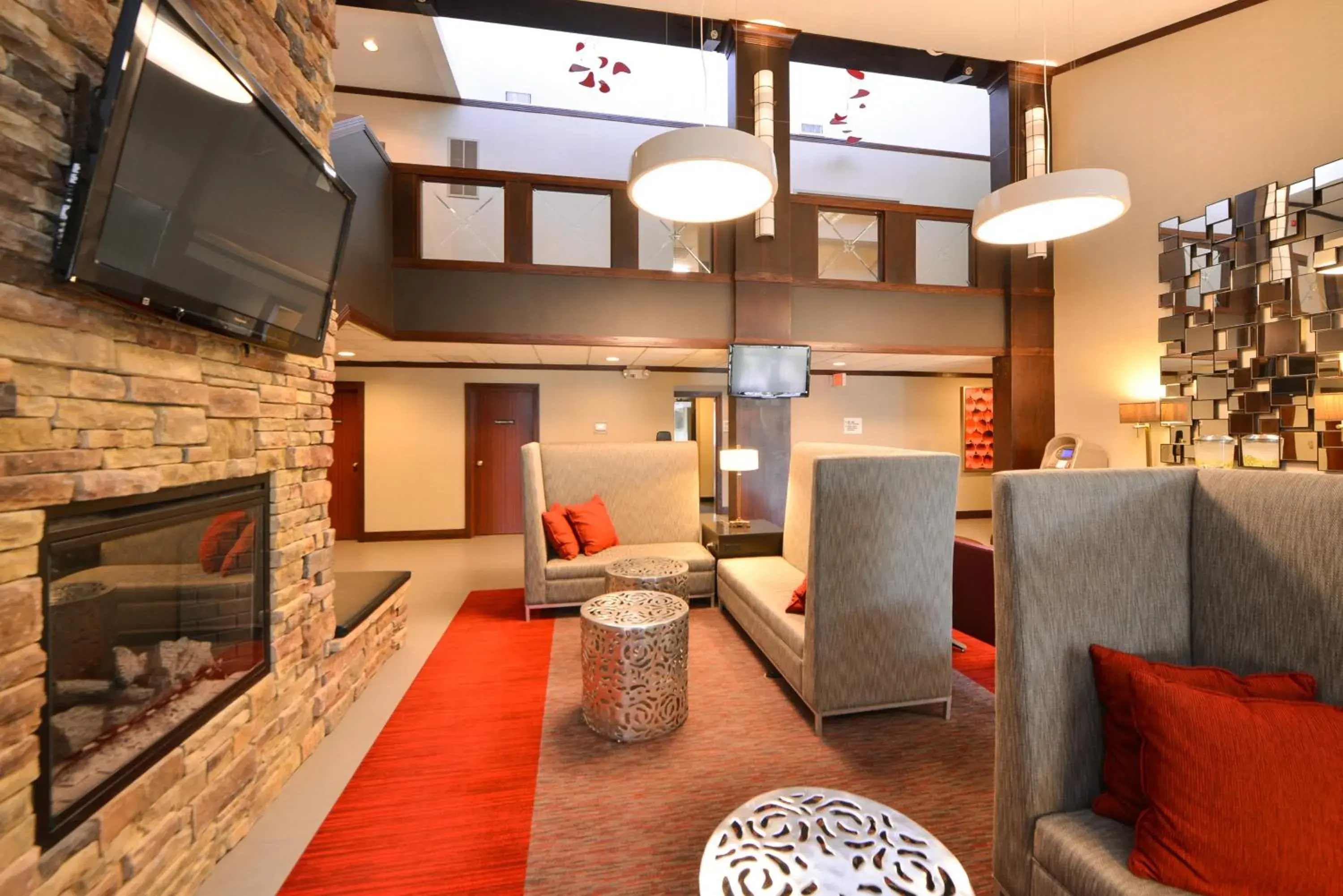 Lobby or reception, Seating Area in Radisson Hotel Madison