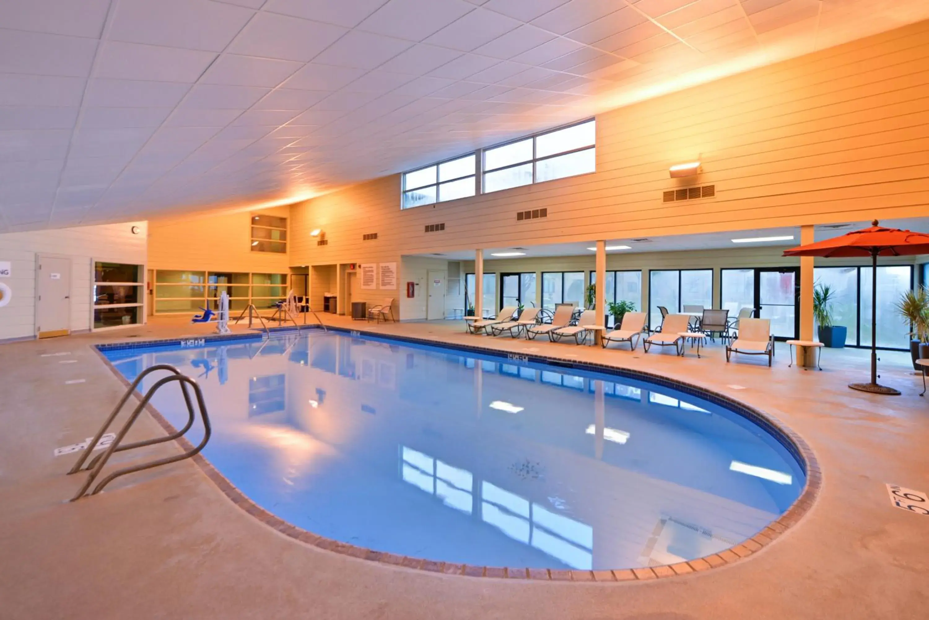 Swimming Pool in Radisson Hotel Madison