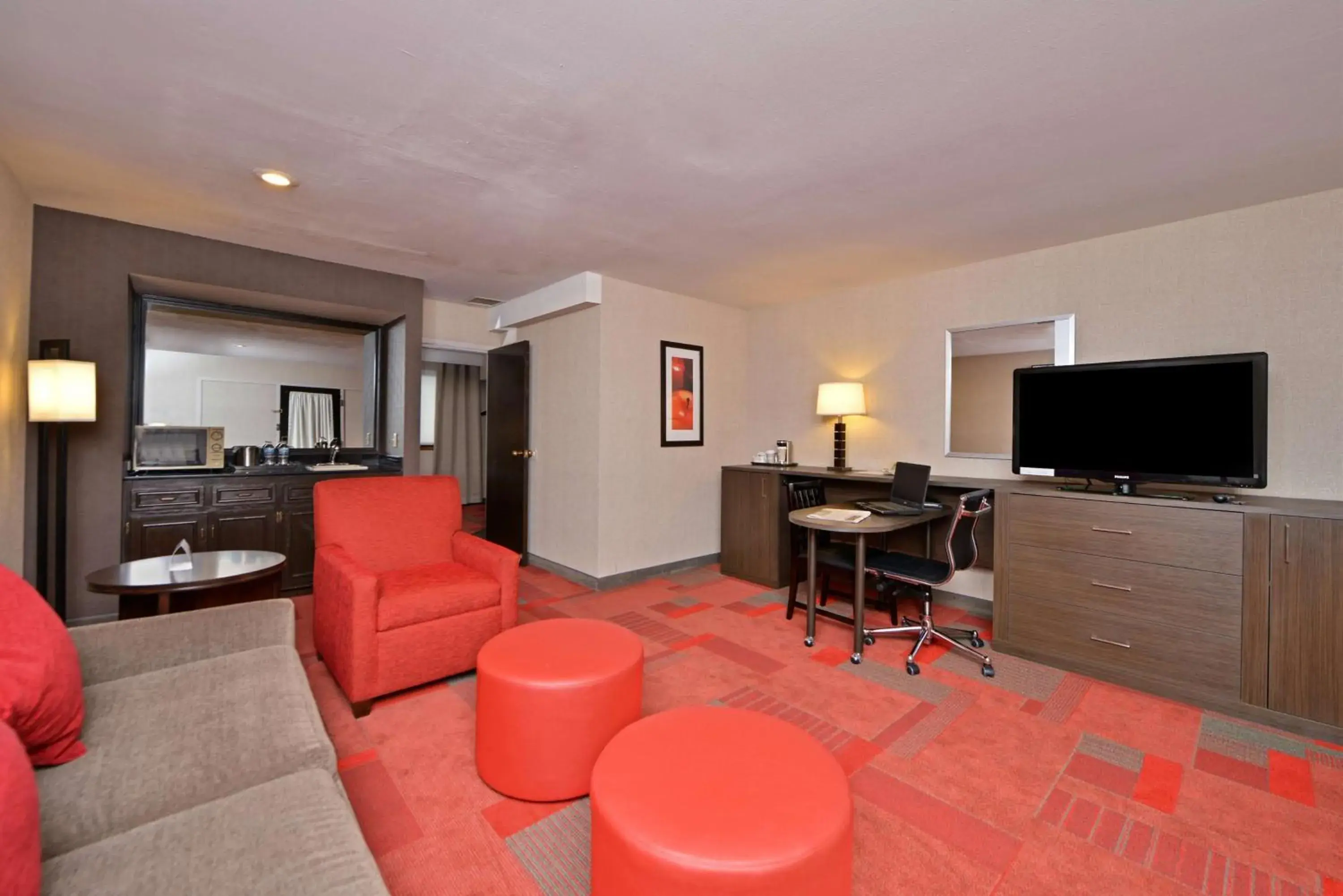 Photo of the whole room, TV/Entertainment Center in Radisson Hotel Madison
