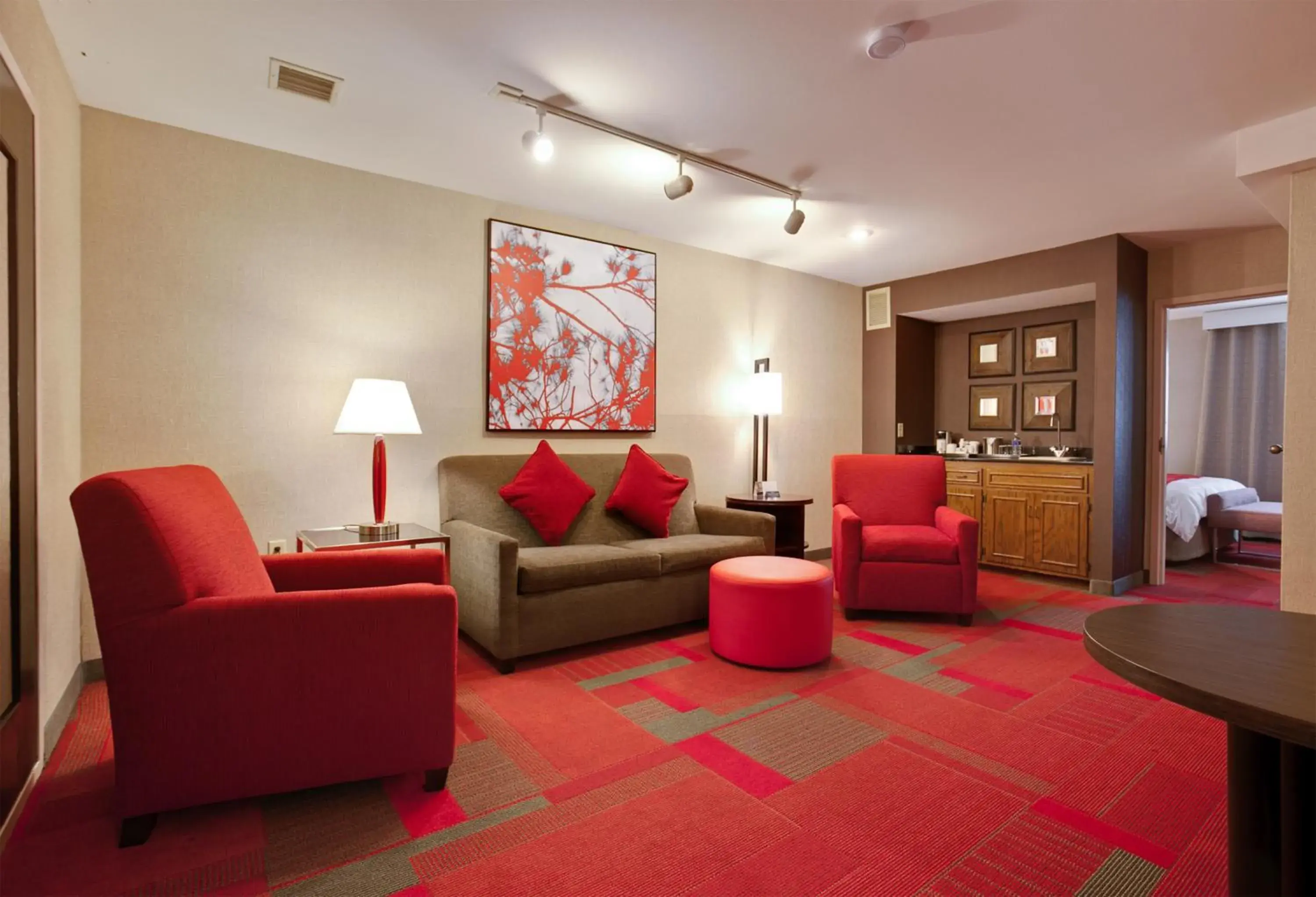 Living room, Seating Area in Radisson Hotel Madison