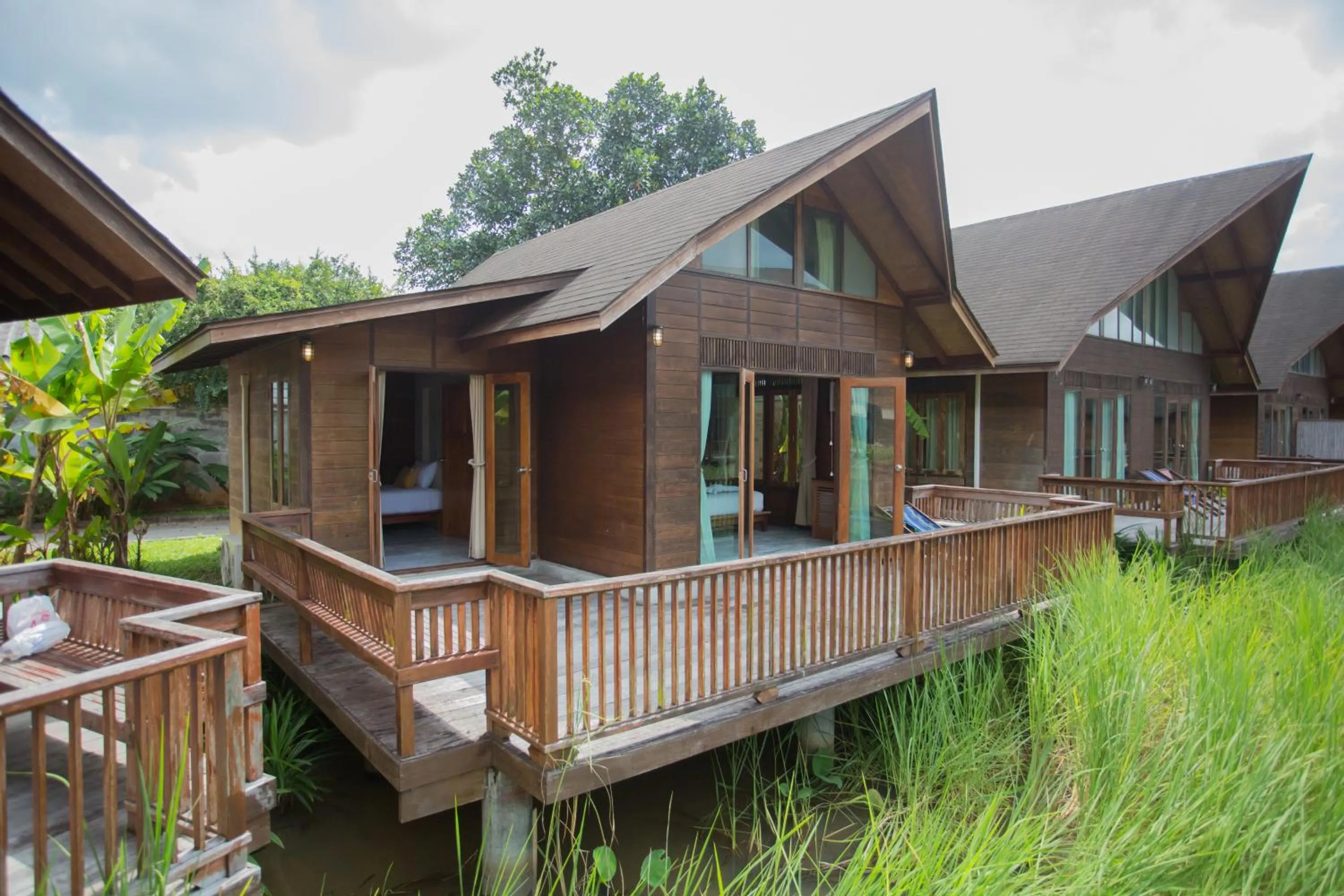 Property building in 100 Islands Resort & Spa