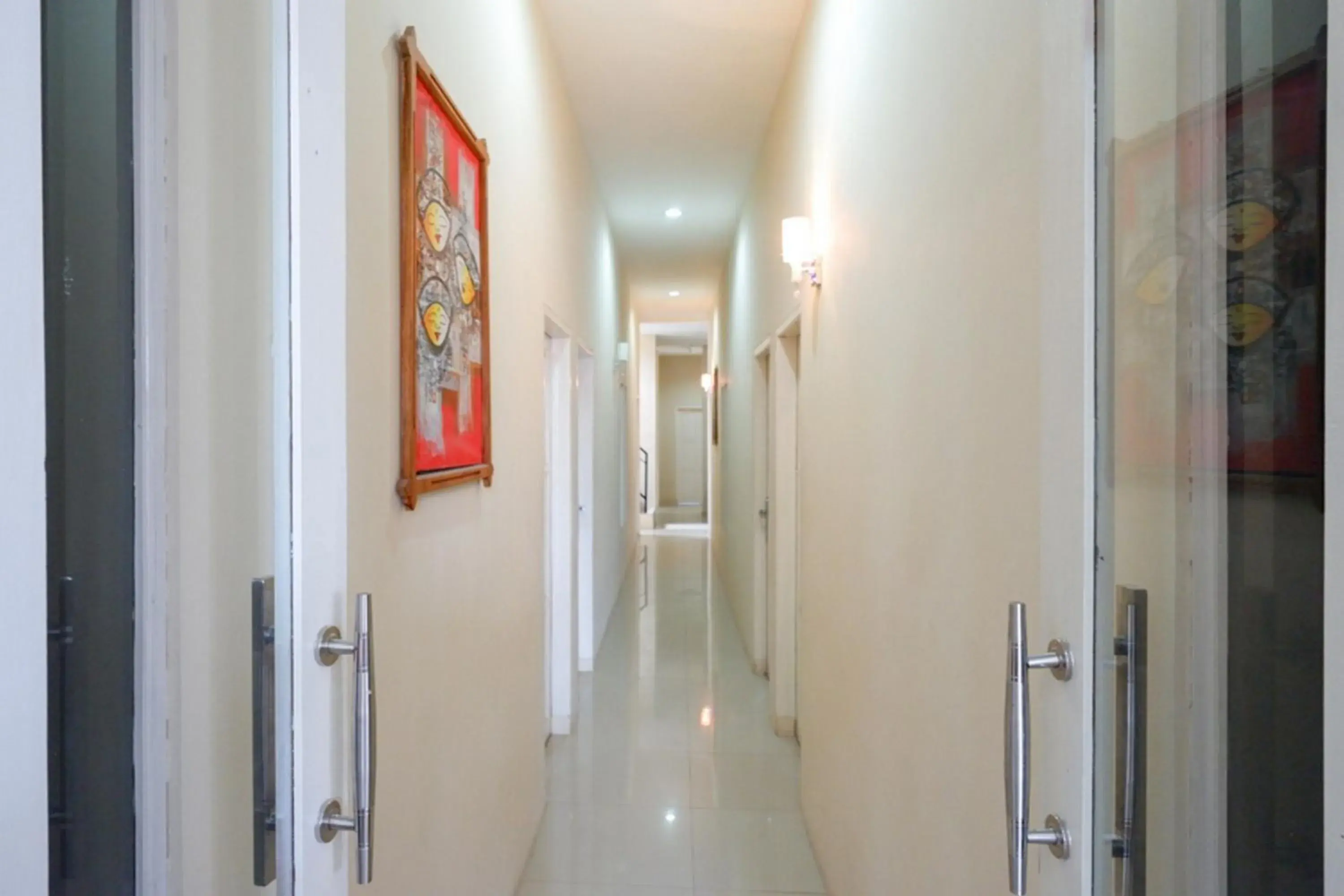 RedDoorz @ Hotel Grand Aulia Majene RedDoorz @ Hotel Grand Aulia Majene