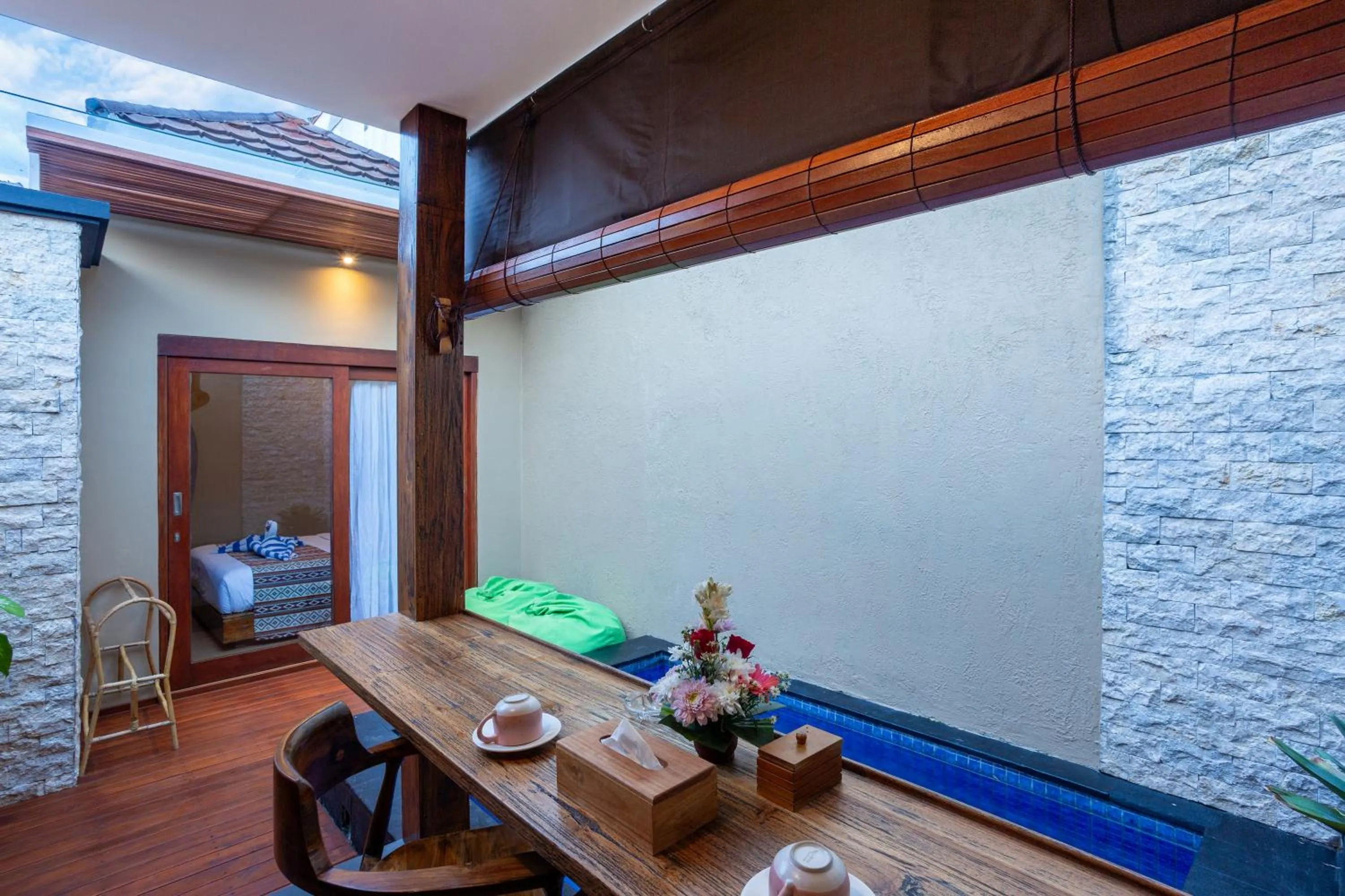 Swimming pool in Radea Villa