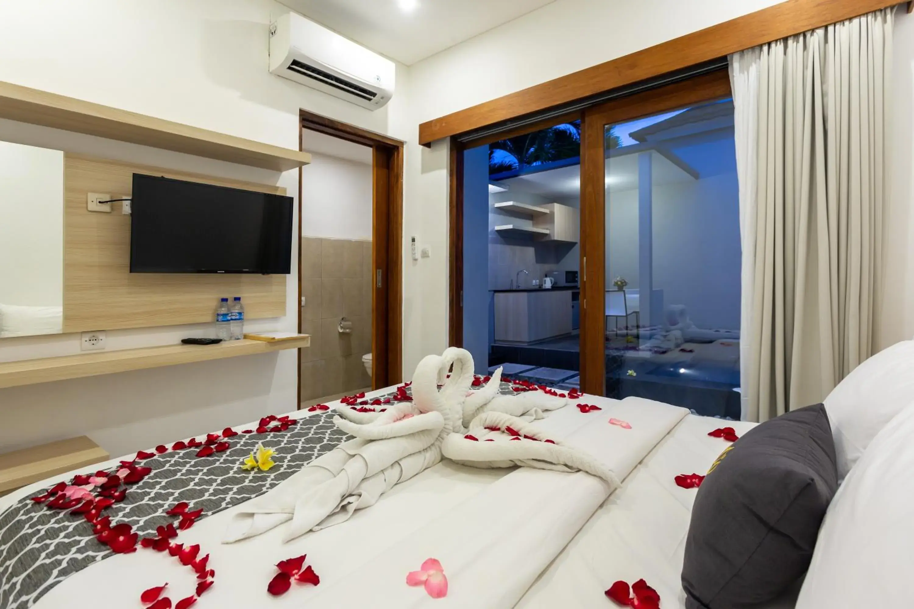 View (from property/room), Bed in Radea Villa View (from property/room), Bed in Radea Villa