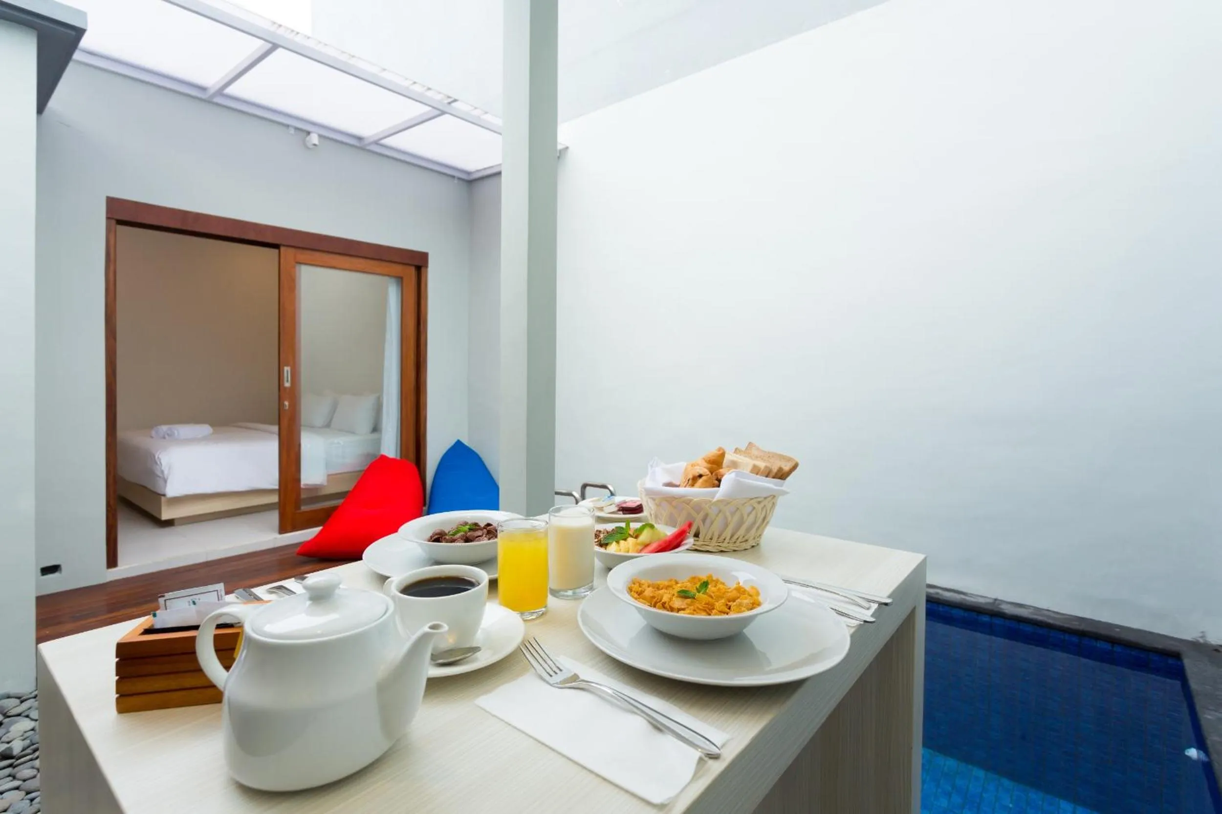 Continental breakfast in Radea Villa