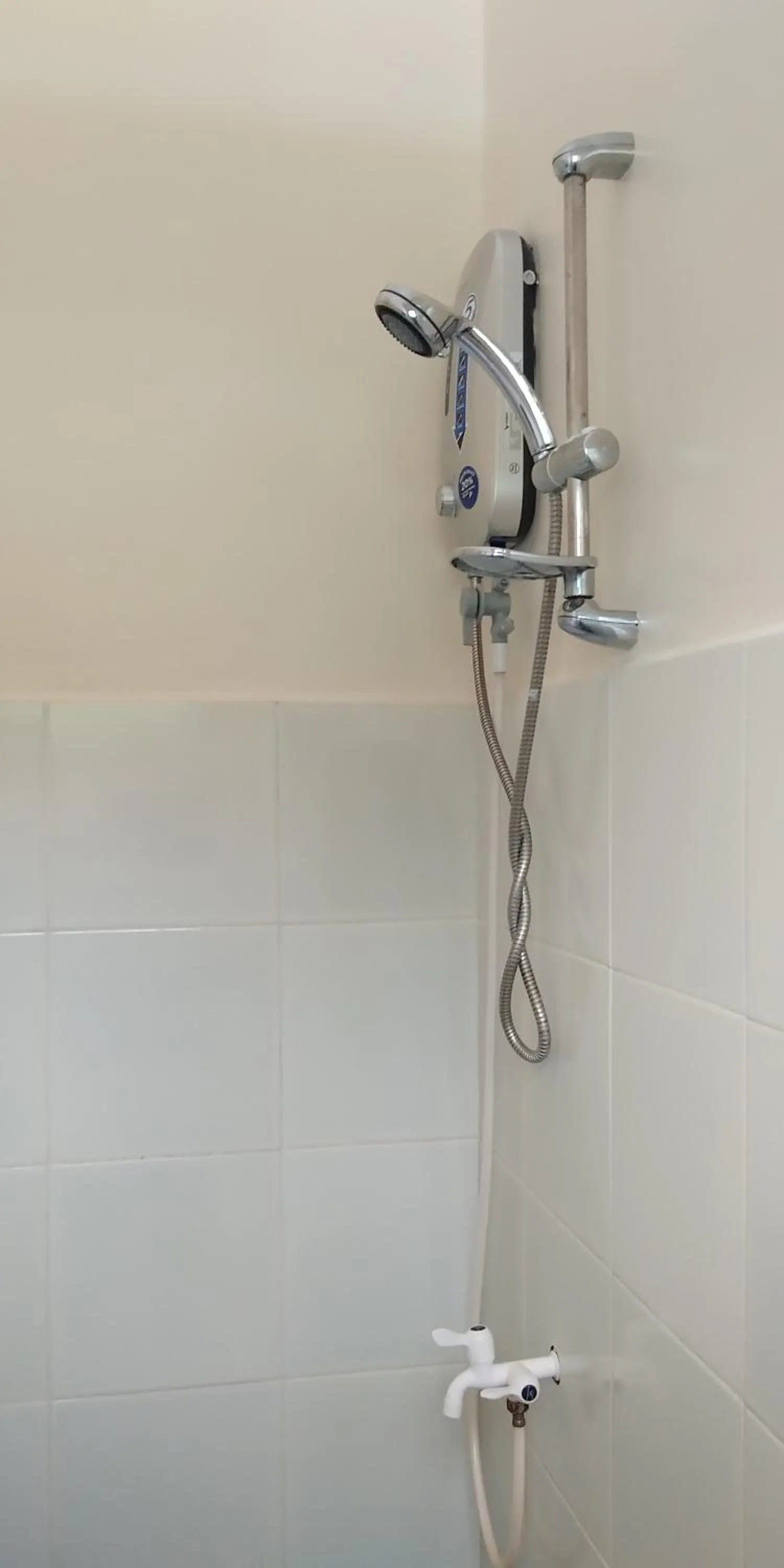 Tatay Seseng's Apartment