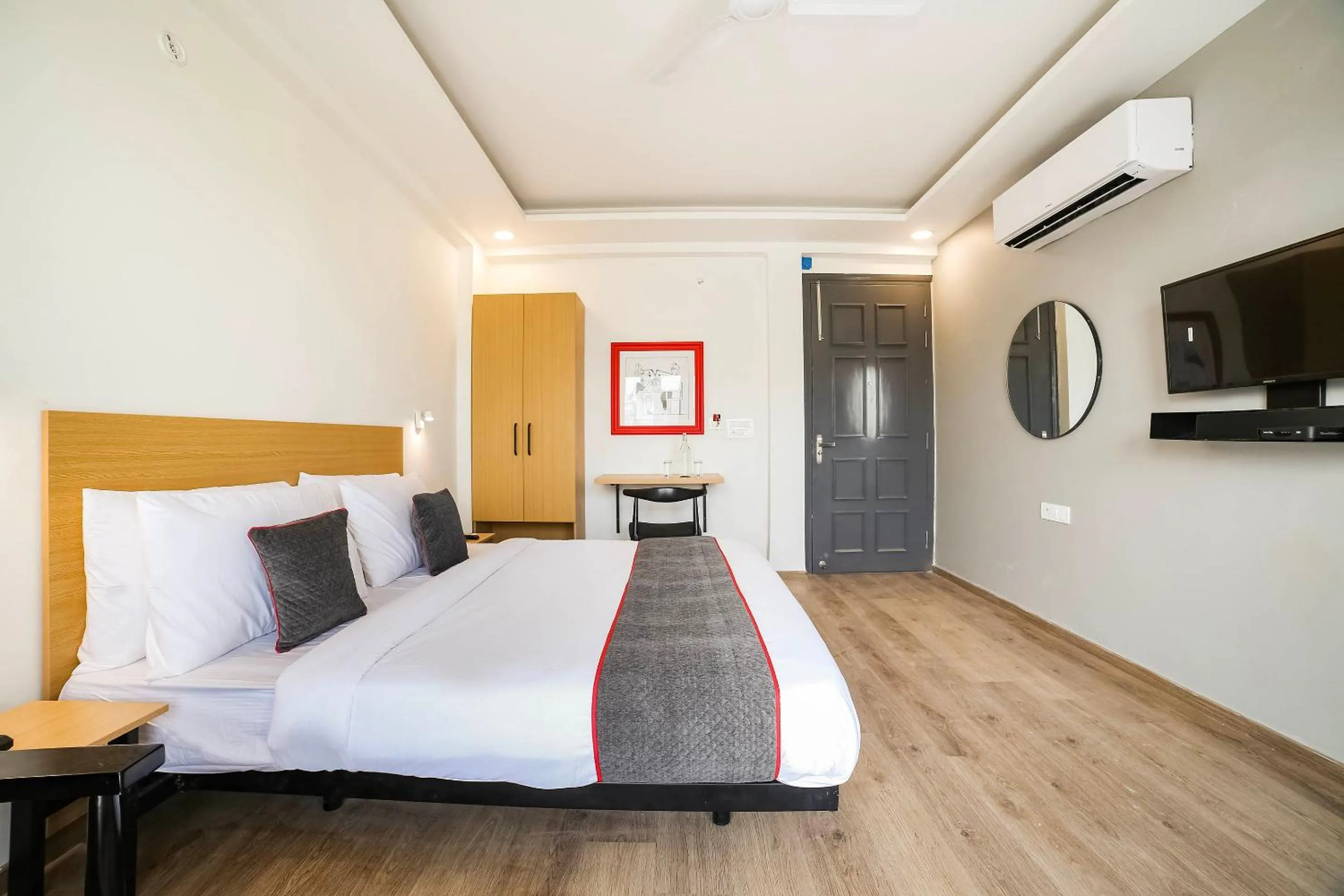 Bedroom, Bed in Townhouse Sector 46 Gurgaon Near Appu Ghar