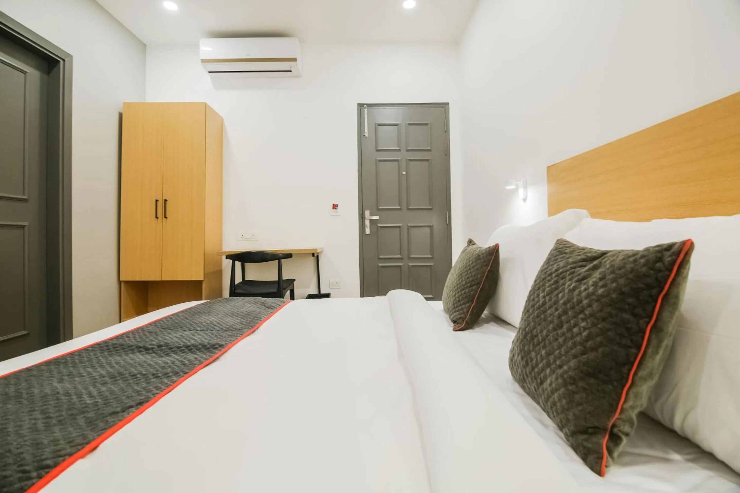 Bedroom, Bed in Hotel O 7 star