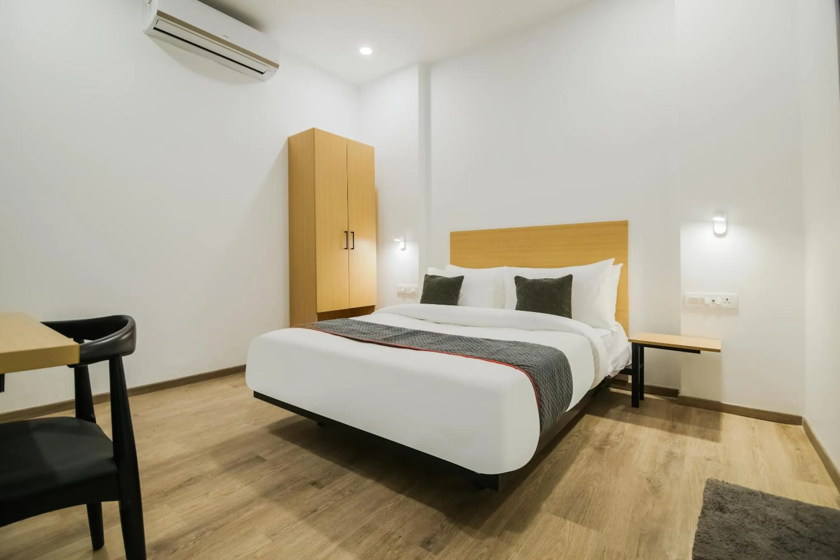 Bedroom, Bed in Hotel O 7 star