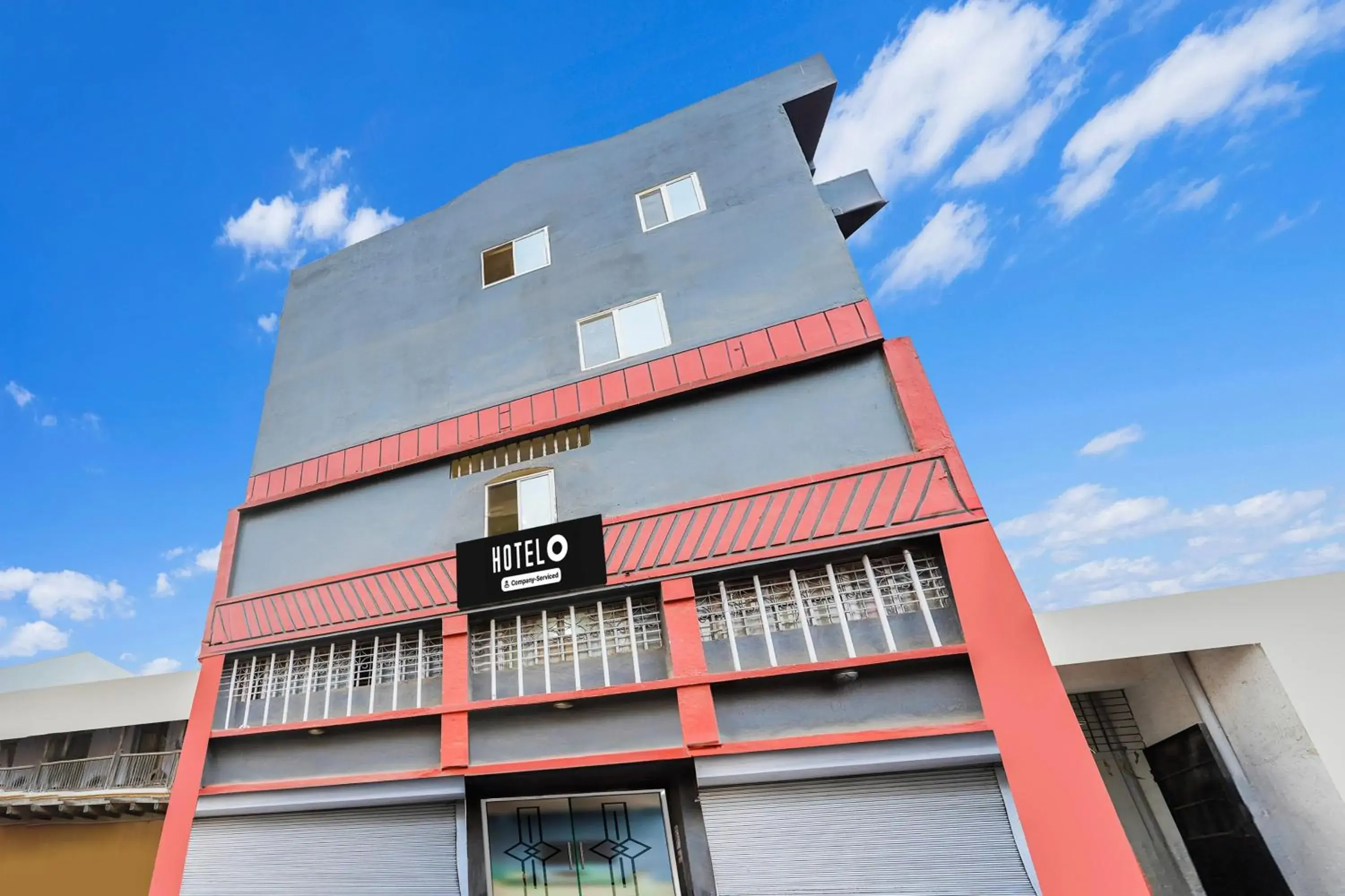 Facade/entrance in Super Hotel O Upper Bazar formerly RR Residency Facade/entrance in Super Hotel O Upper Bazar formerly RR Residency