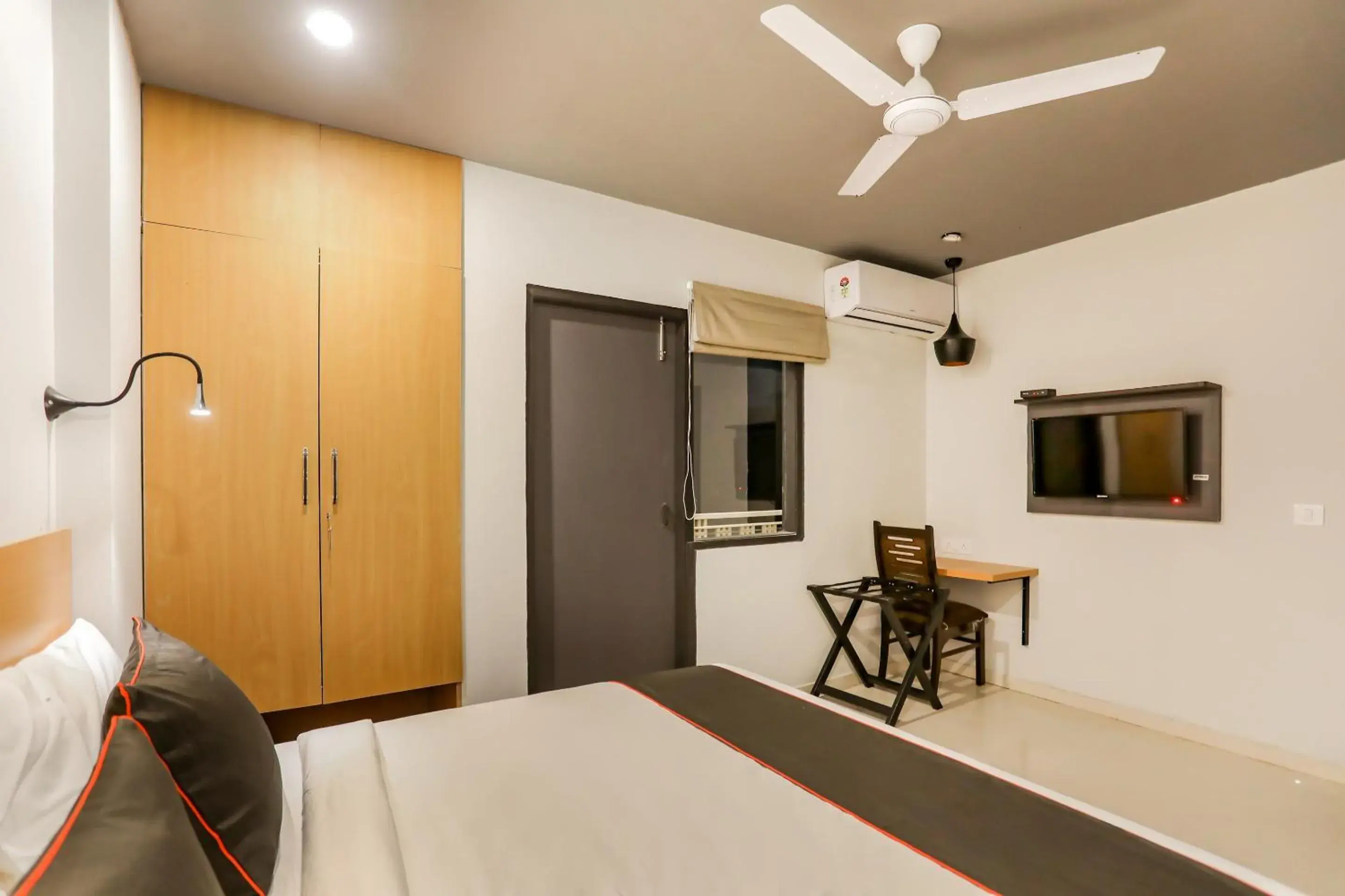 Bedroom, Bed in Super Collection O Le Noida Hotel Near Sector 76 Metro Station Bedroom, Bed in Super Collection O Le Noida Hotel Near Sector 76 Metro Station