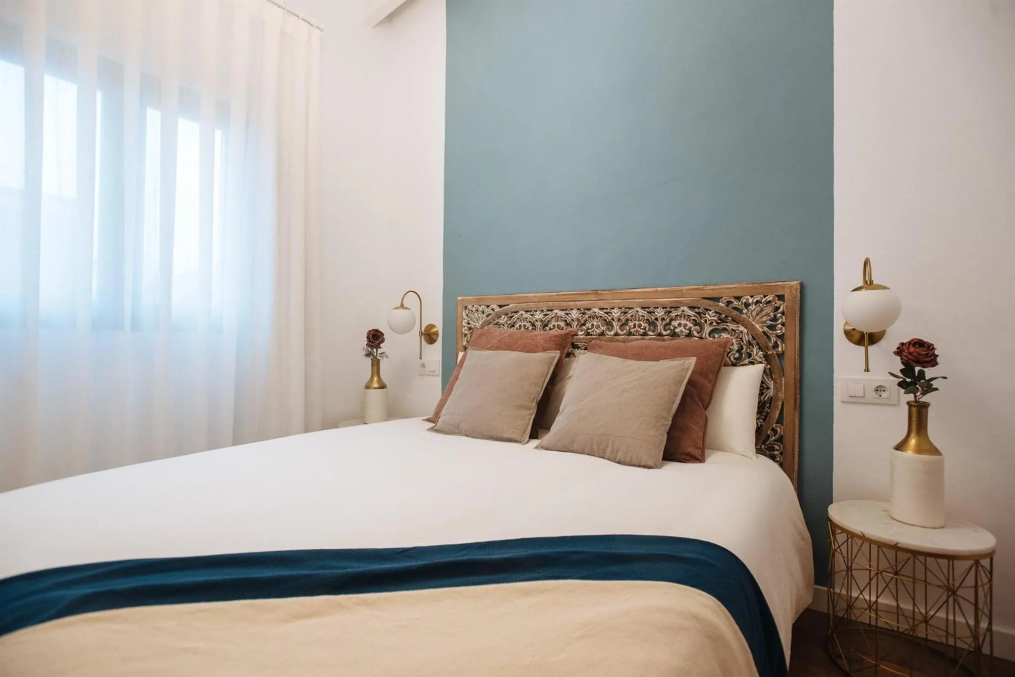 Bed in Lola de Triana Apartments