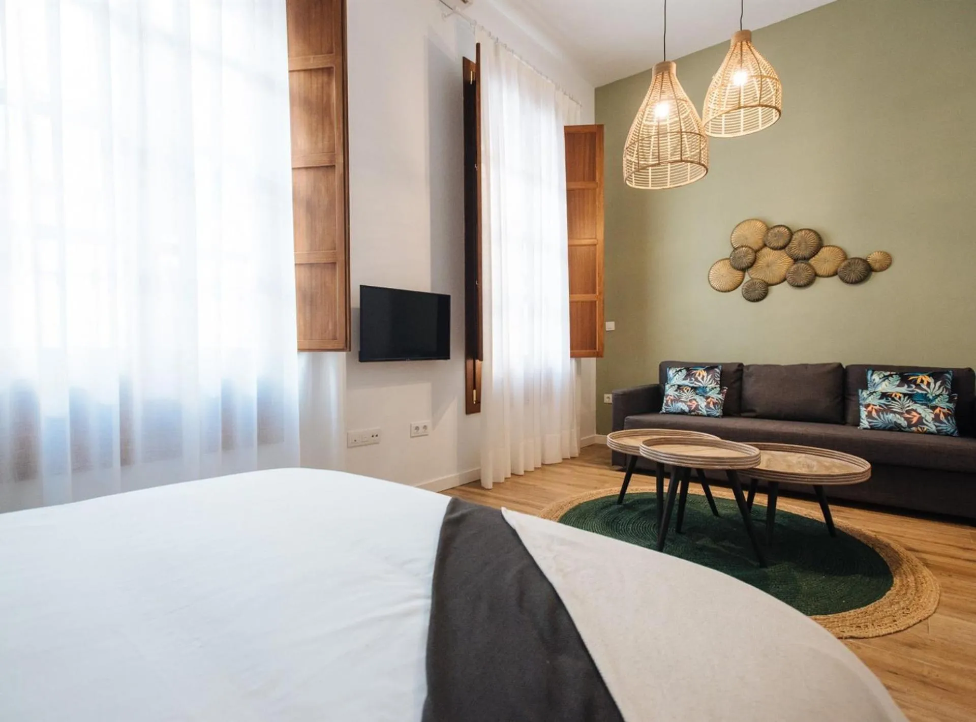 Living room, Bed in Lola de Triana Apartments