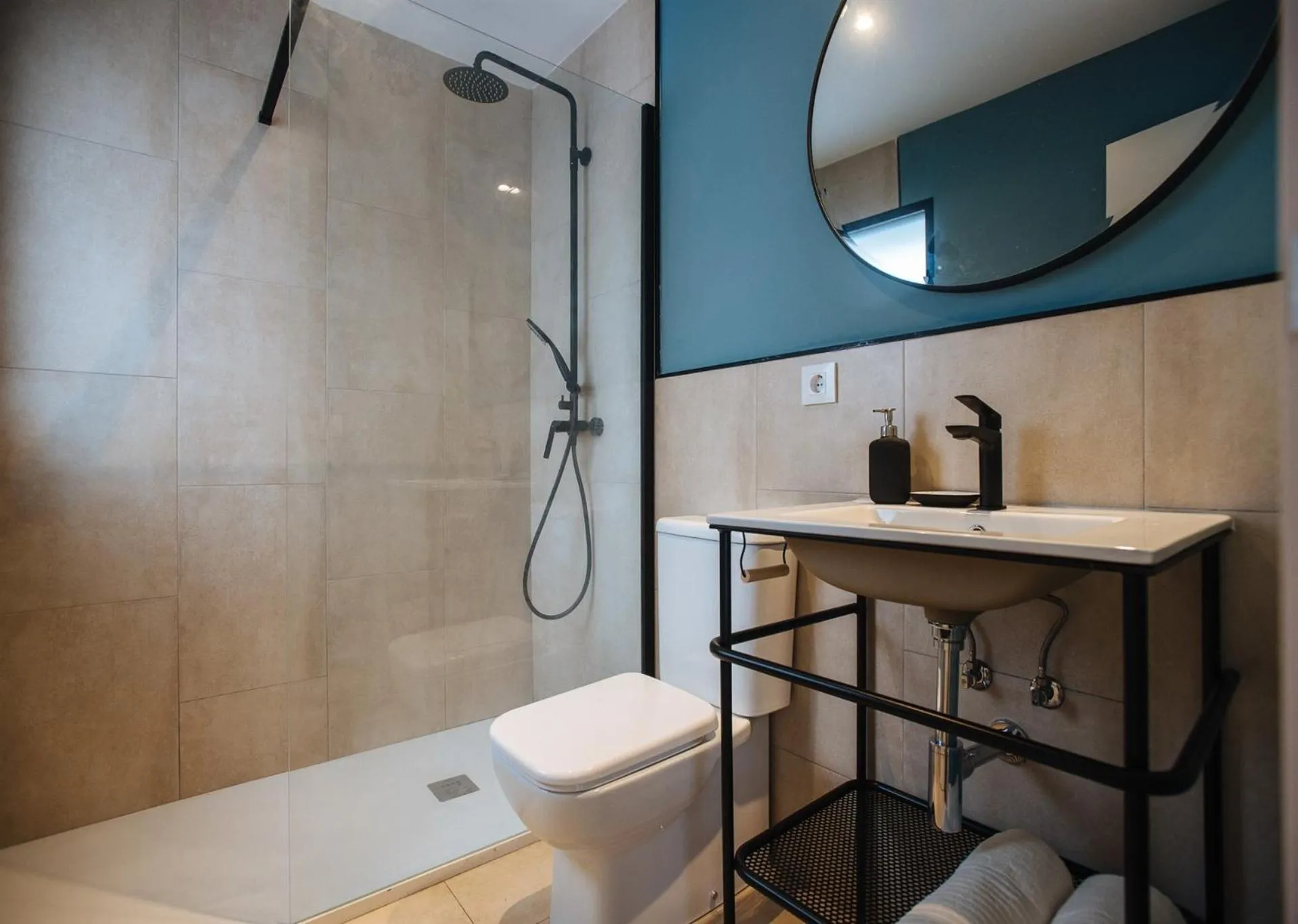 Bathroom in Lola de Triana Apartments