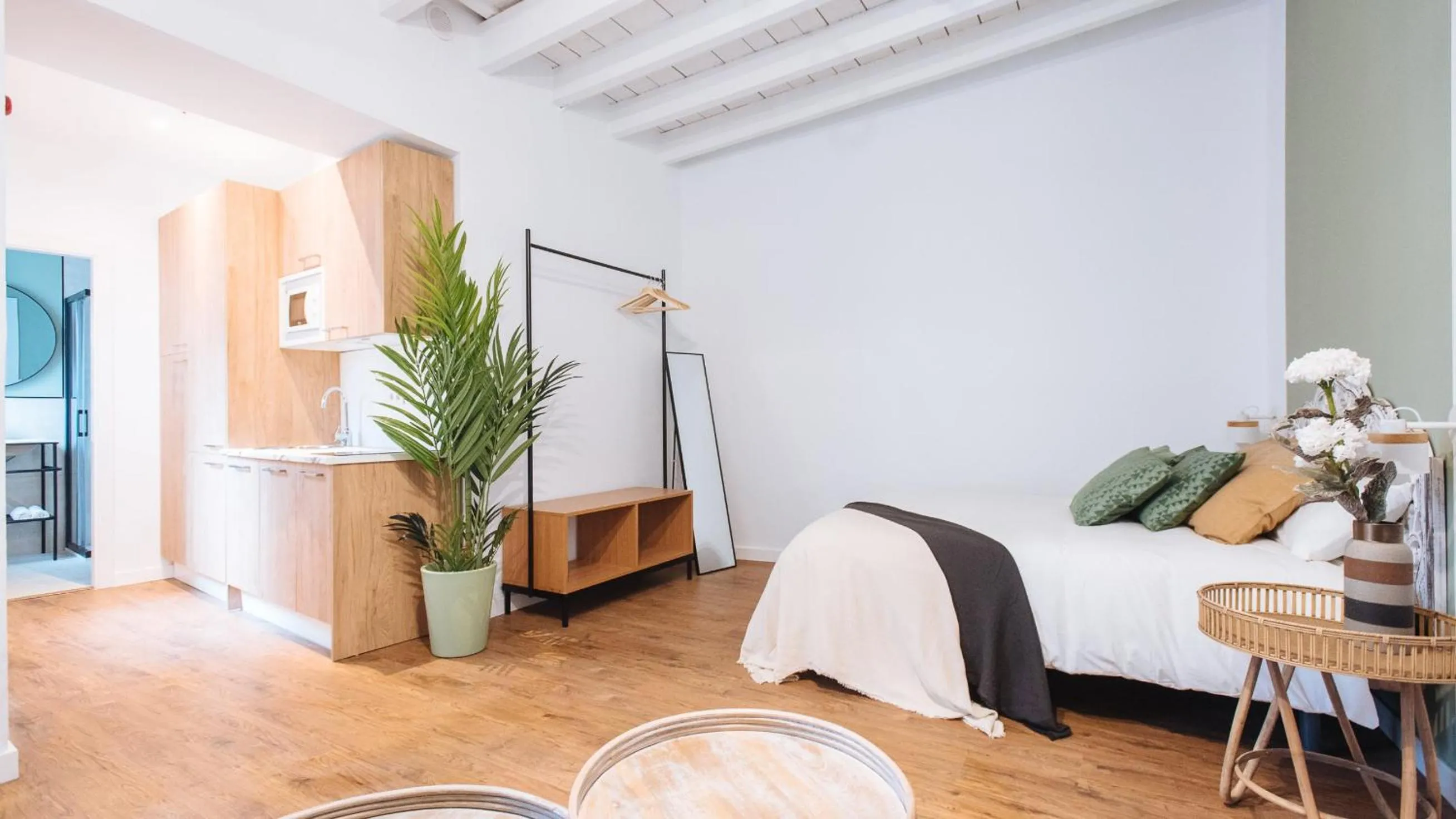 Bed in Lola de Triana Apartments