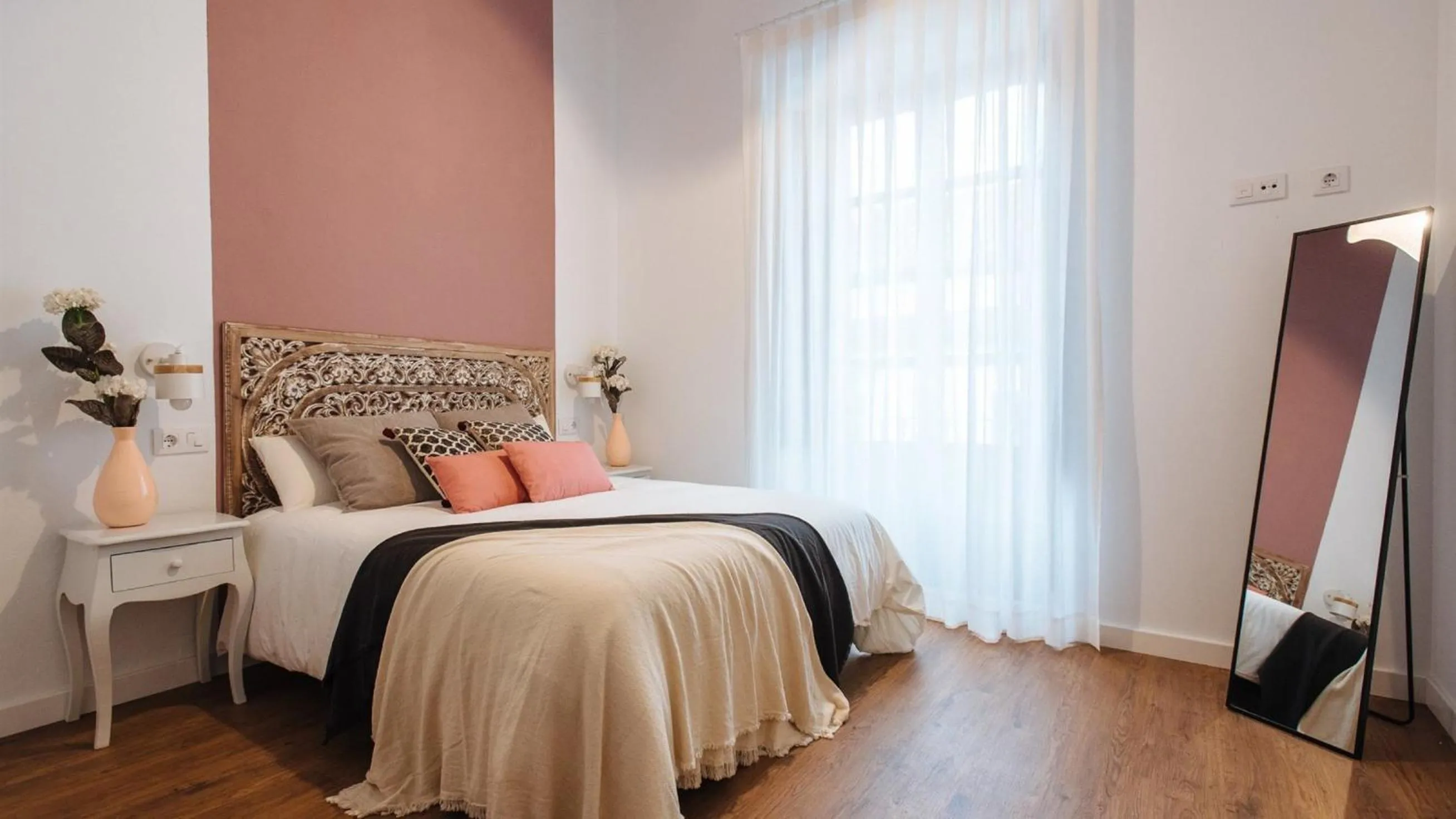 Bed in Lola de Triana Apartments