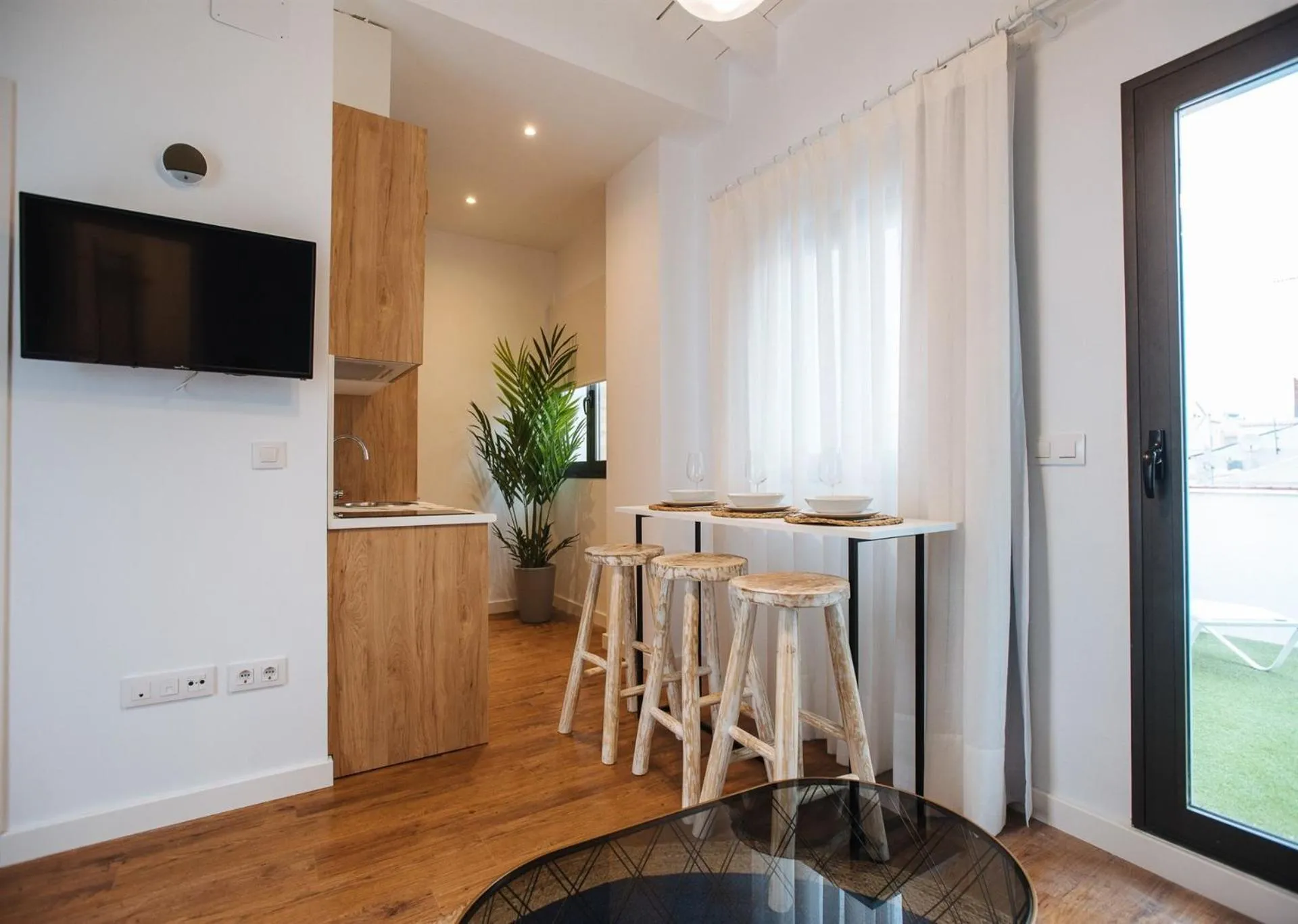 Dining area in Lola de Triana Apartments