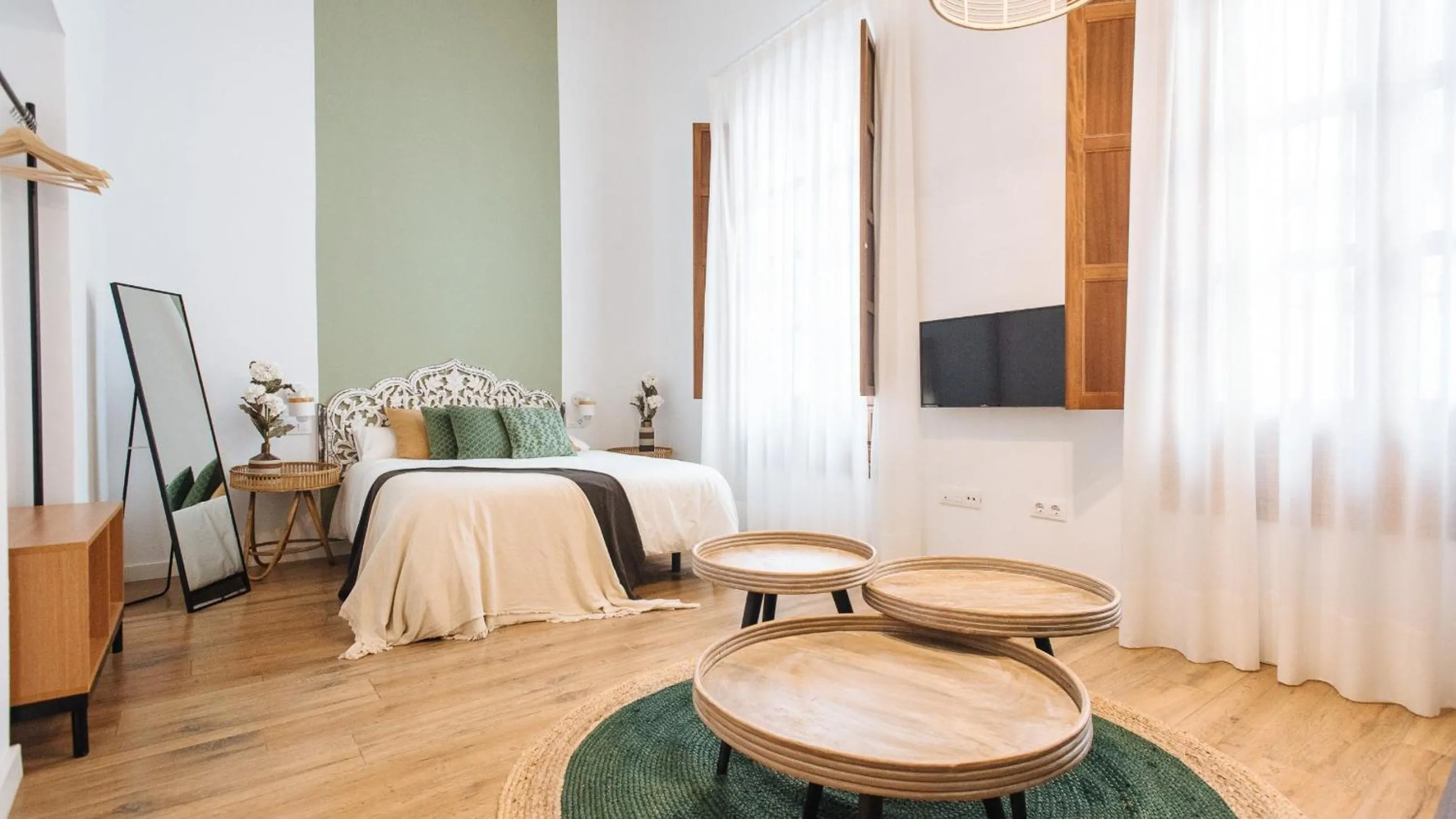 Photo of the whole room, Bed in Lola de Triana Apartments