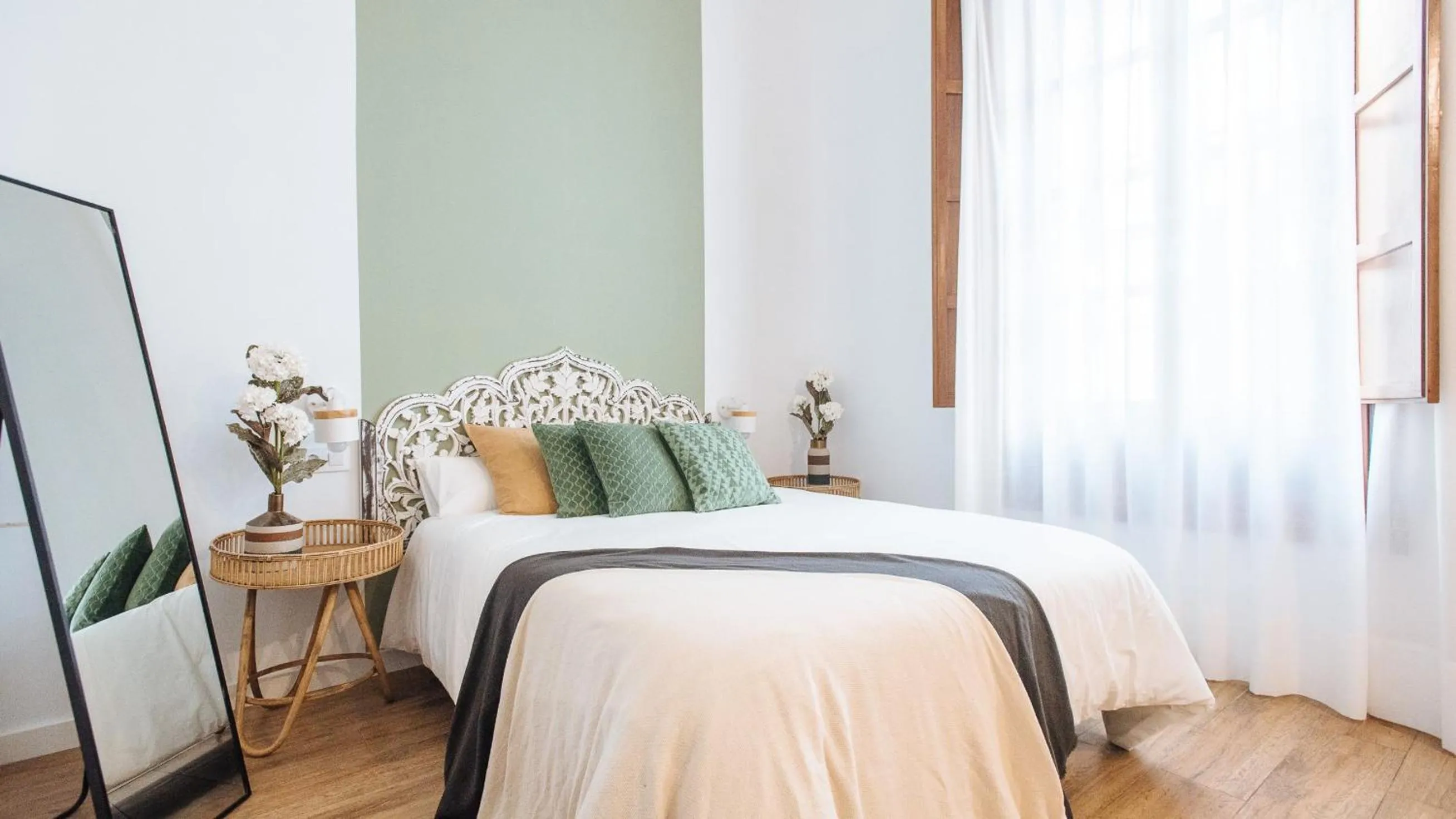 Bed in Lola de Triana Apartments