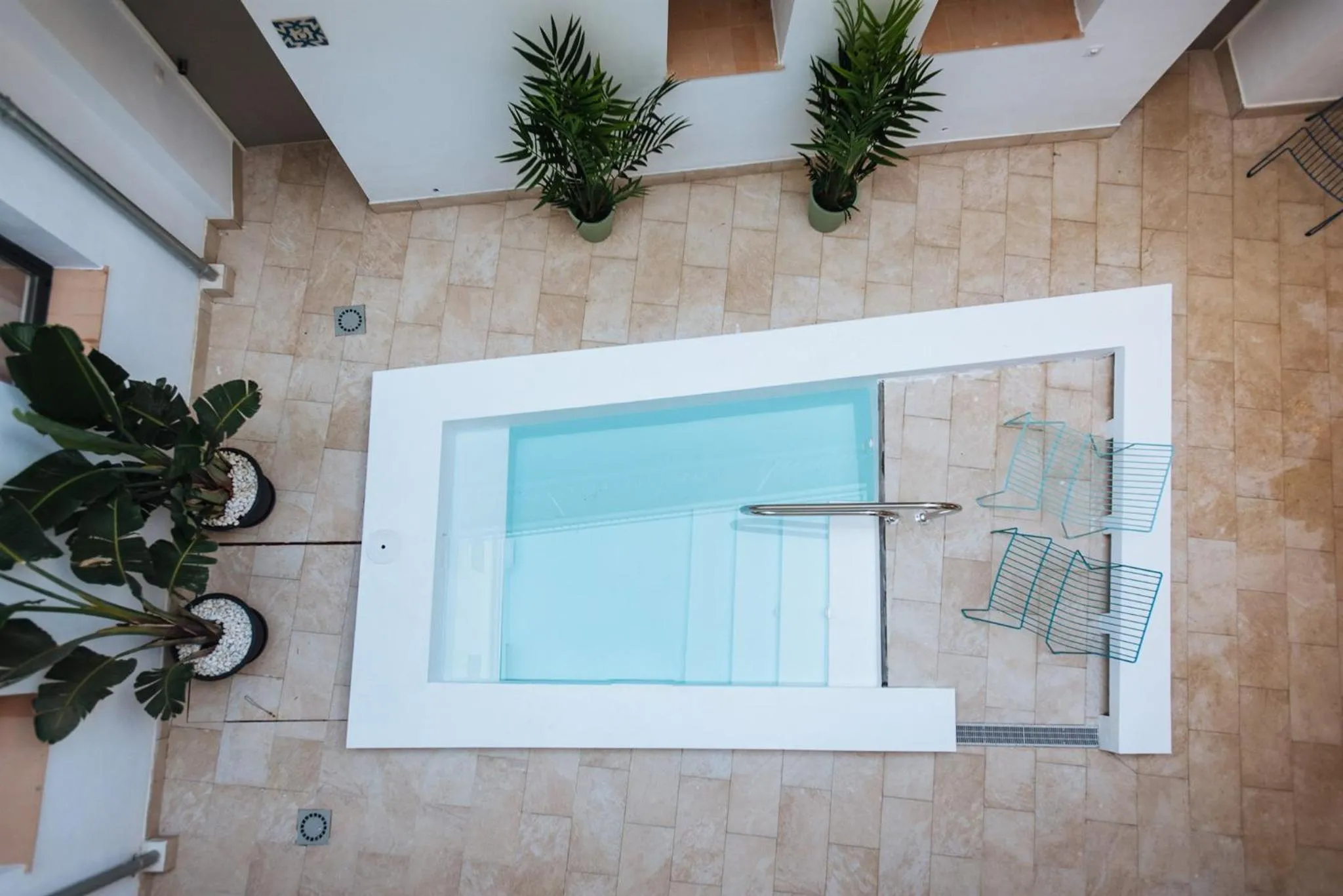 Patio in Lola de Triana Apartments