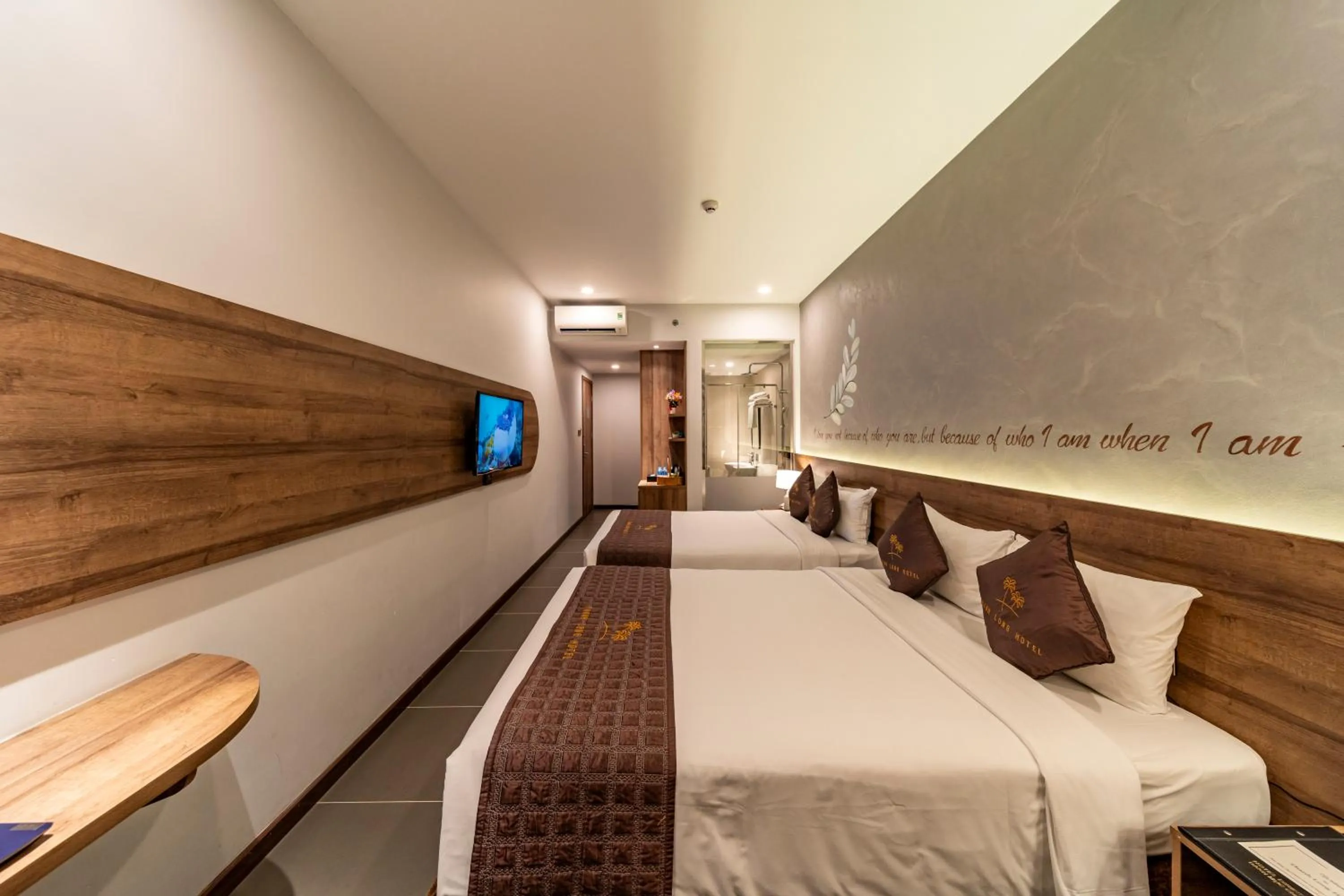 Bed in Thanh Long Hotel - Bach Dang