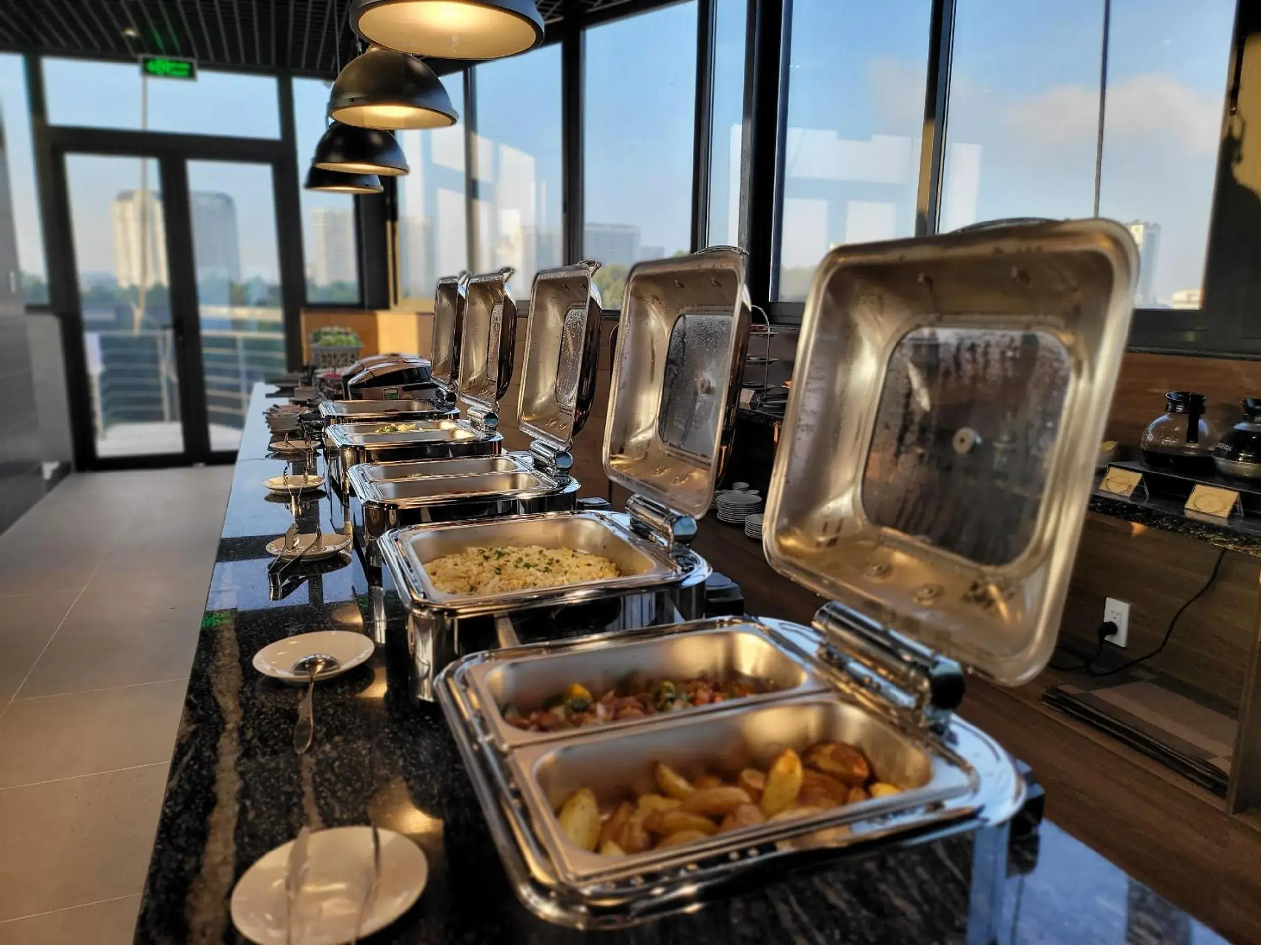 Restaurant/places to eat in Thanh Long Hotel - Bach Dang Restaurant/places to eat in Thanh Long Hotel - Bach Dang