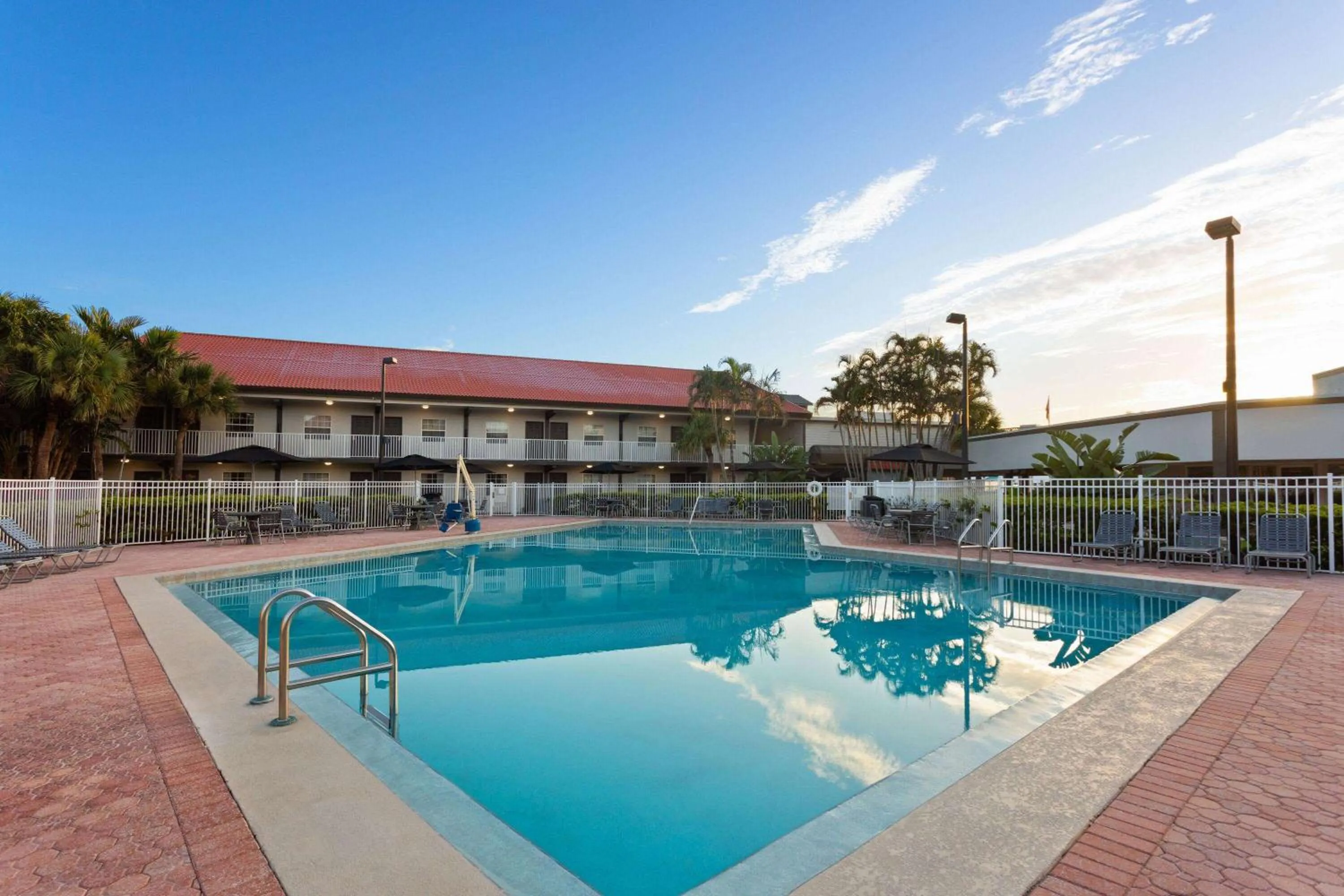 Swimming pool in La Quinta Inn by Wyndham Cocoa Beach-Port Canaveral