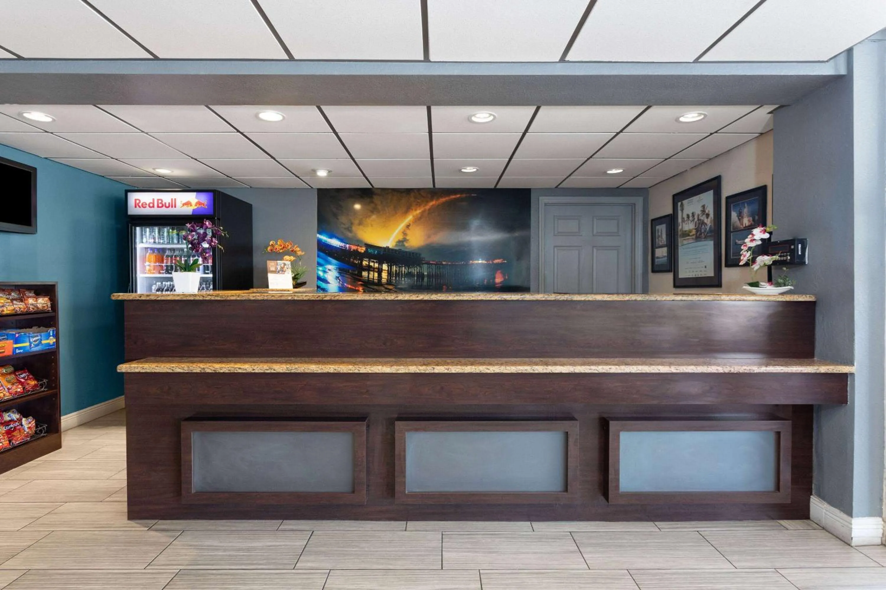 Lobby or reception in La Quinta Inn by Wyndham Cocoa Beach-Port Canaveral