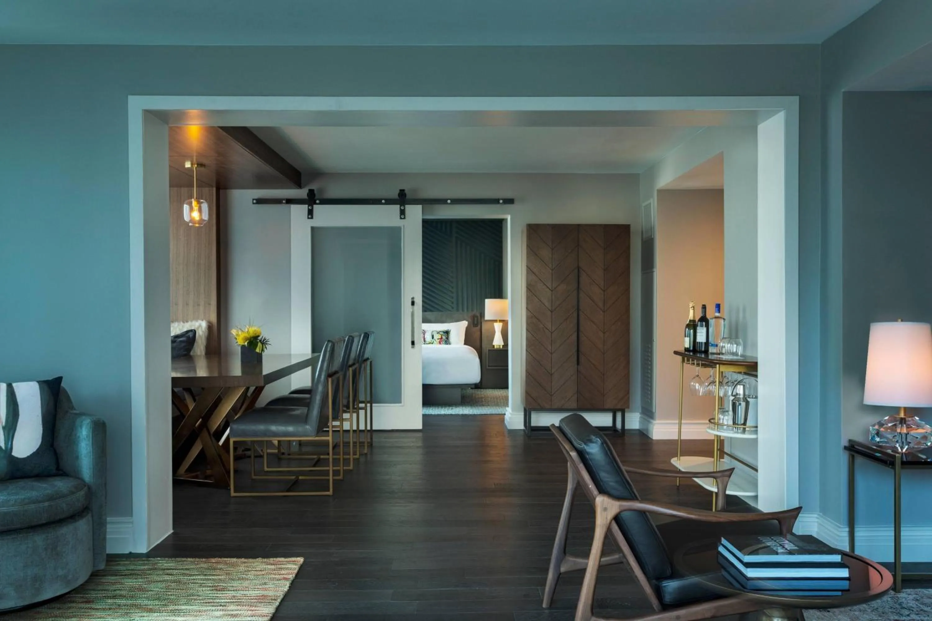 Living room, Bed in Hotel Colee, Atlanta Buckhead, Autograph Collection