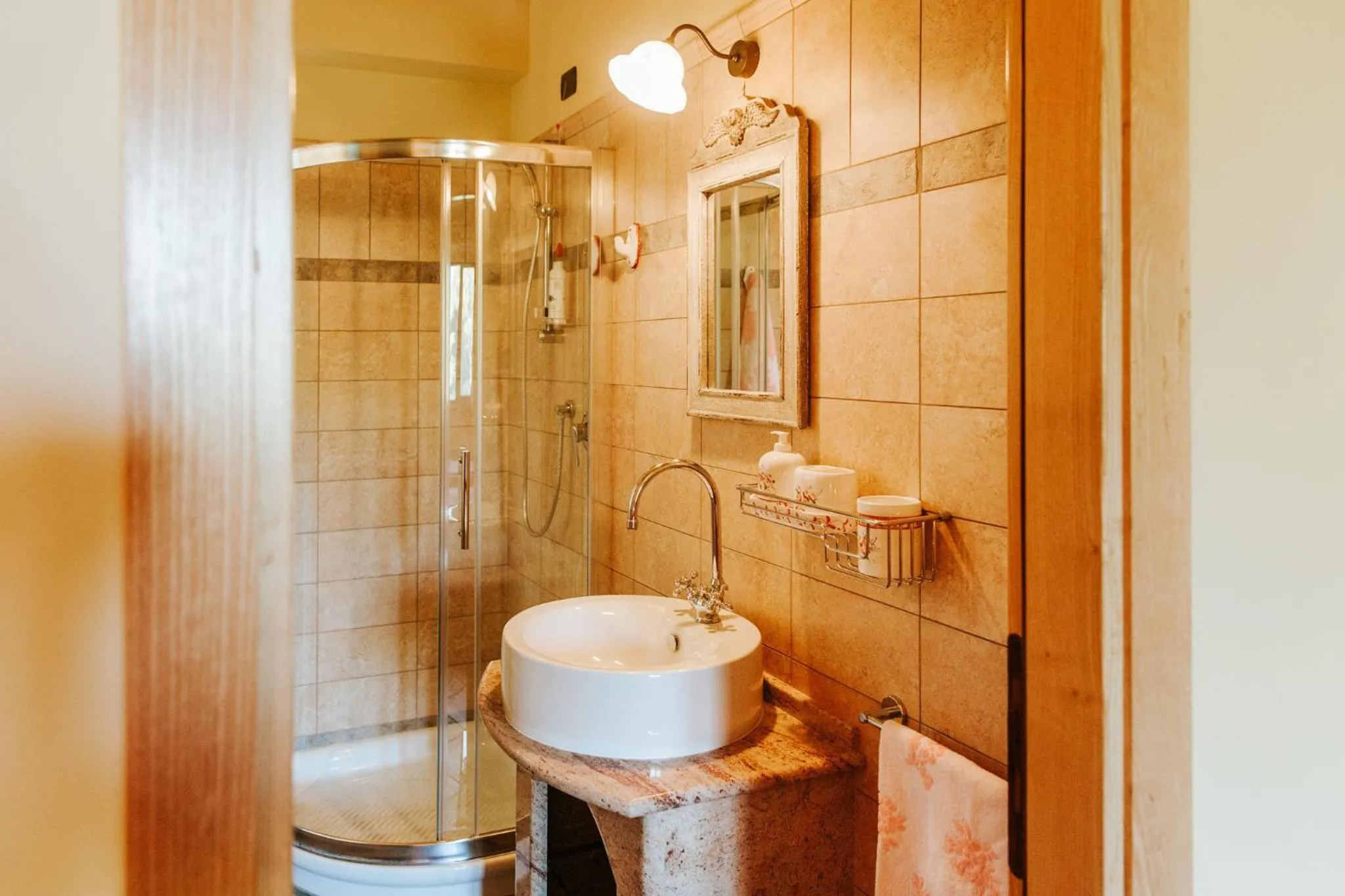 Shower in Villa Collina Sul Mare - Teloni