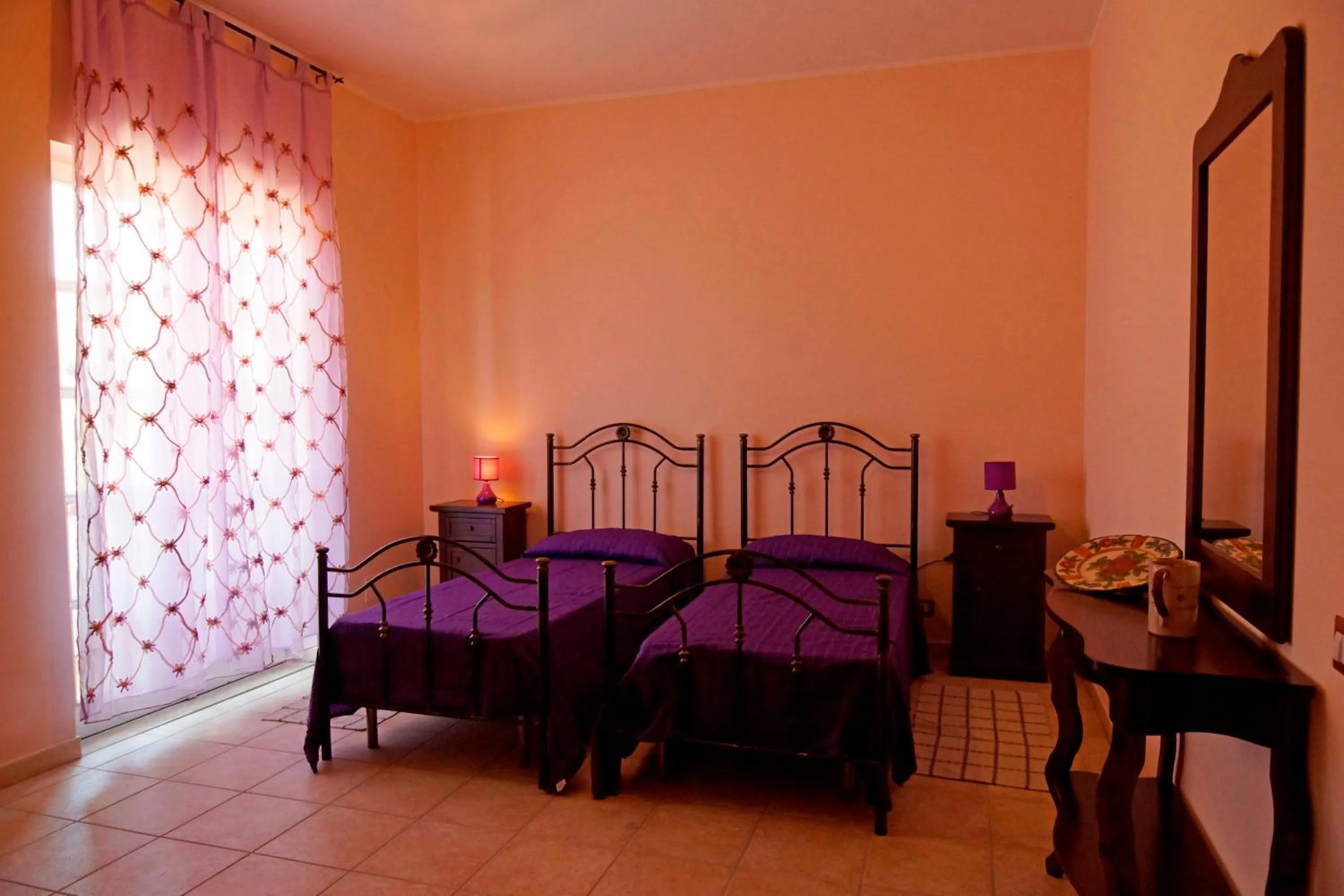 Photo of the whole room, Bed in La Casa Di Mirò