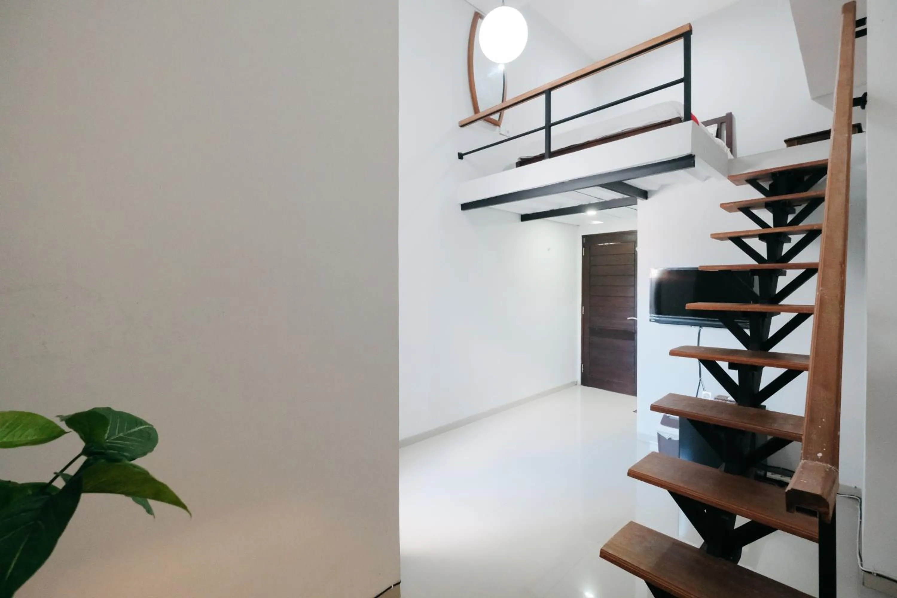 Area and facilities in D' Tamblingan Guesthouse Jimbaran RedPartner