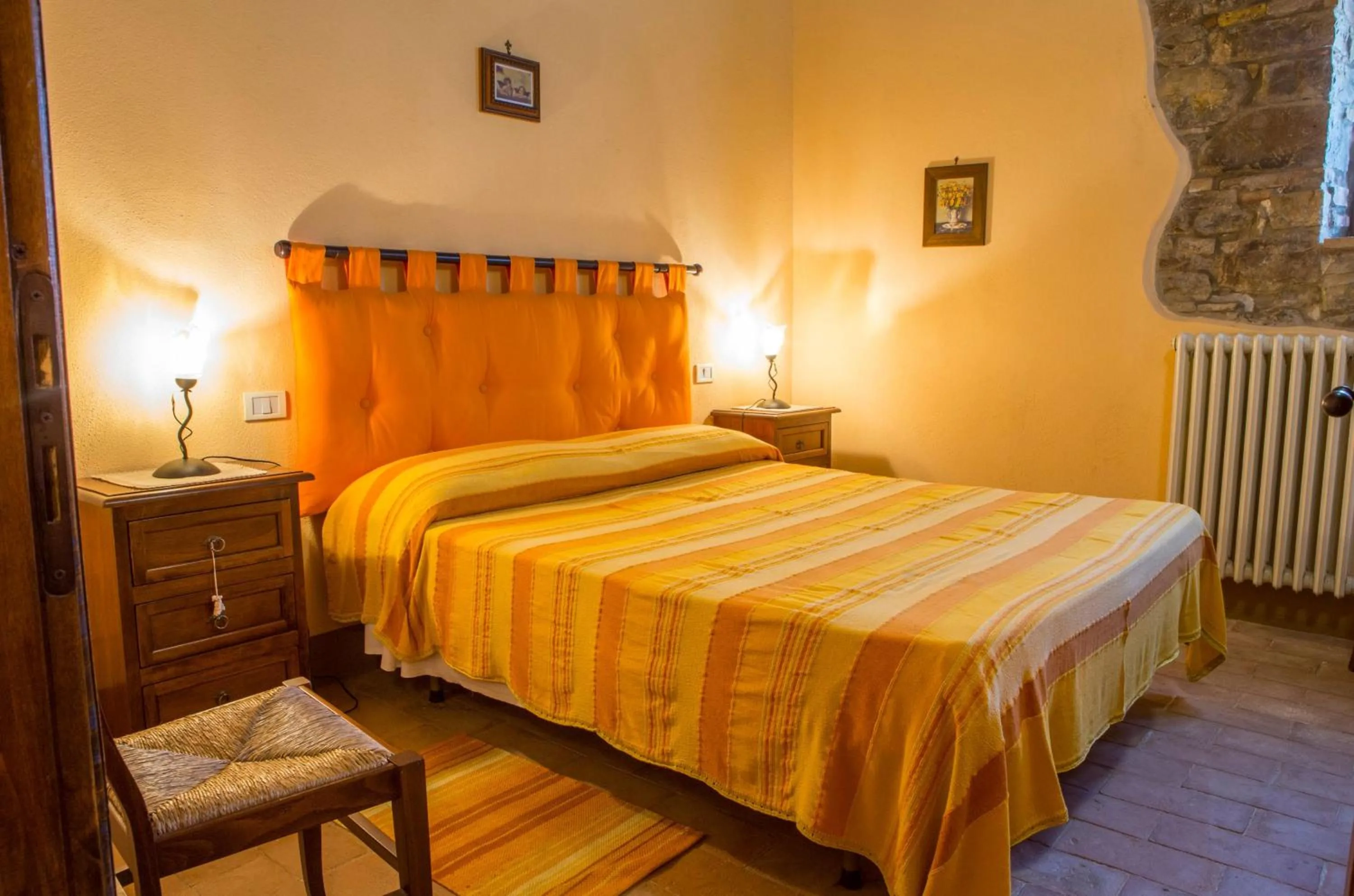 Bedroom, Bed in Villa Orizzonte - Teloni