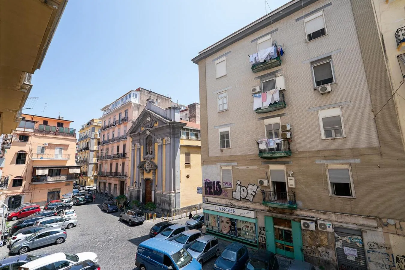 Property building in Royal Art H Spaccanapoli, by ClaPa Group