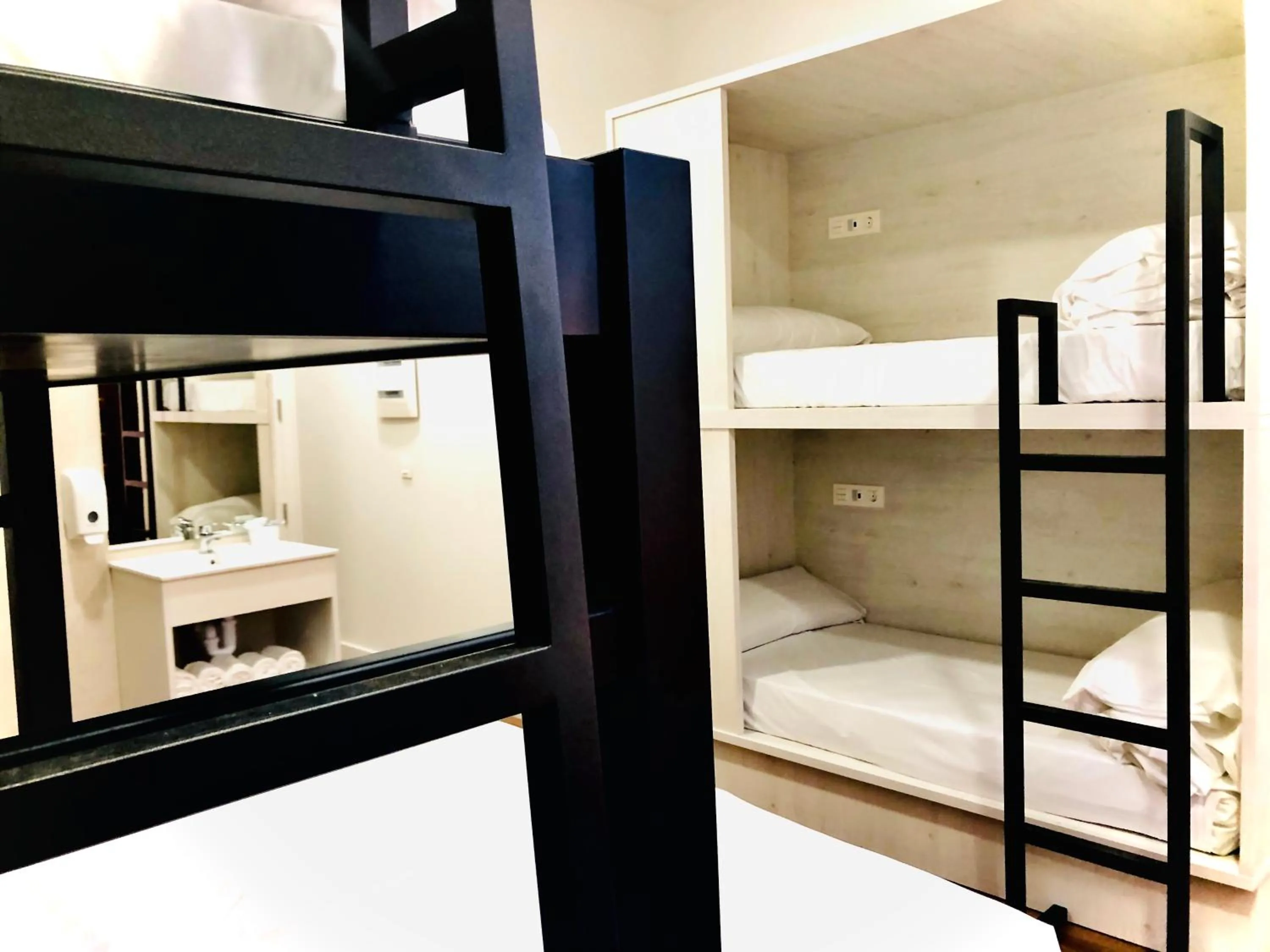 Family, Bed in Quartier Leon Hostel Jabalquinto