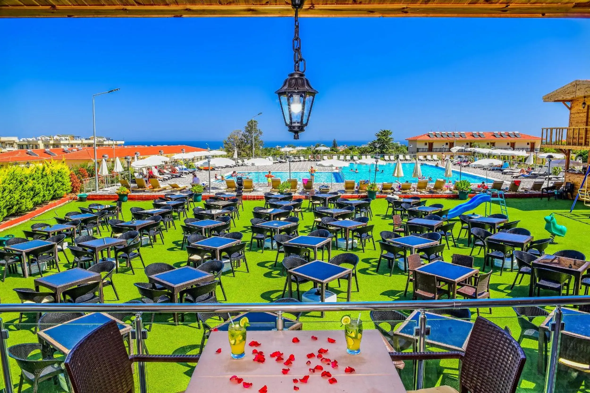 Restaurant/places to eat in Riverside Garden Resort Restaurant/places to eat in Riverside Garden Resort
