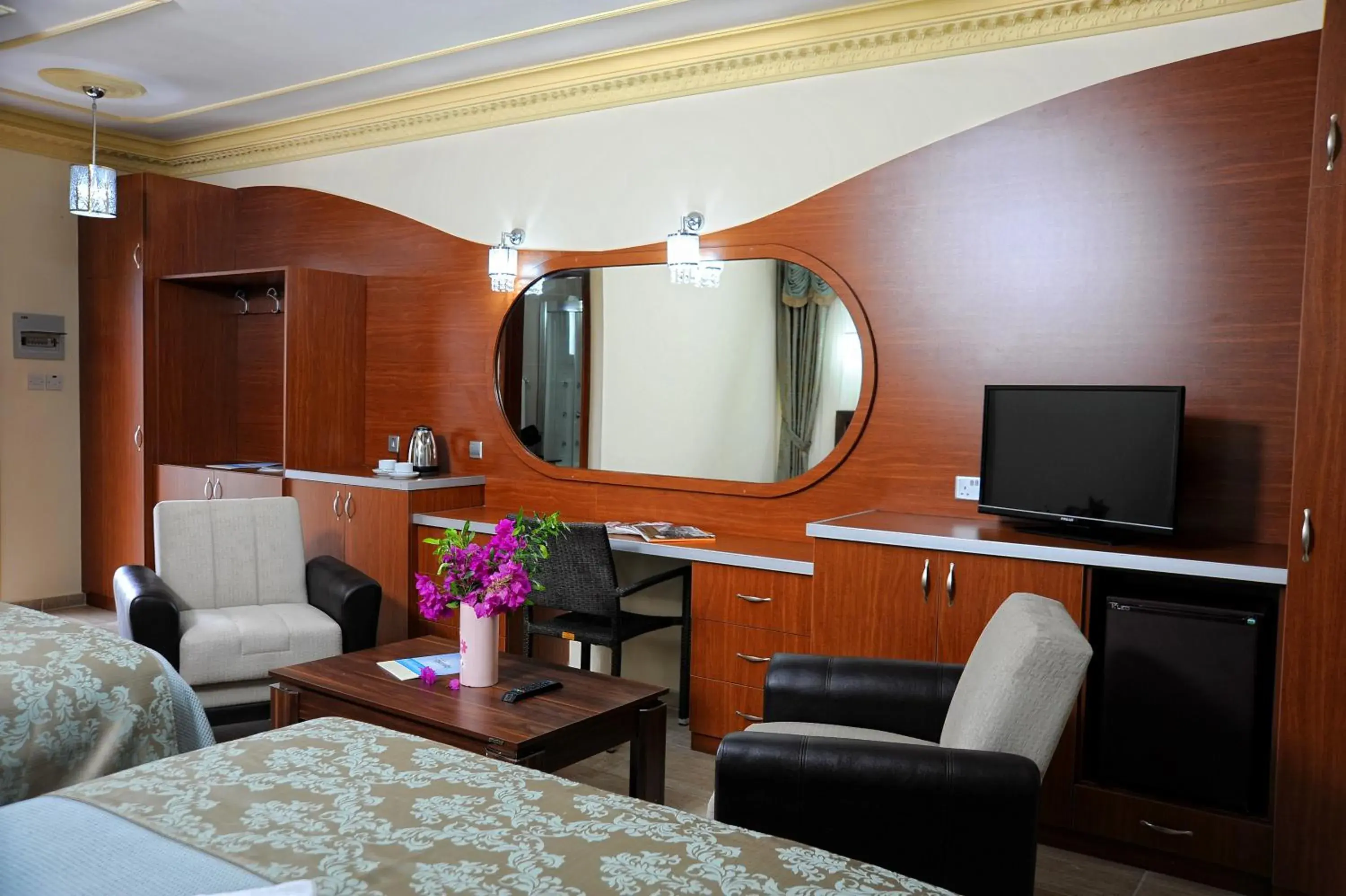 Massage, Bed in Riverside Garden Resort Massage, Bed in Riverside Garden Resort