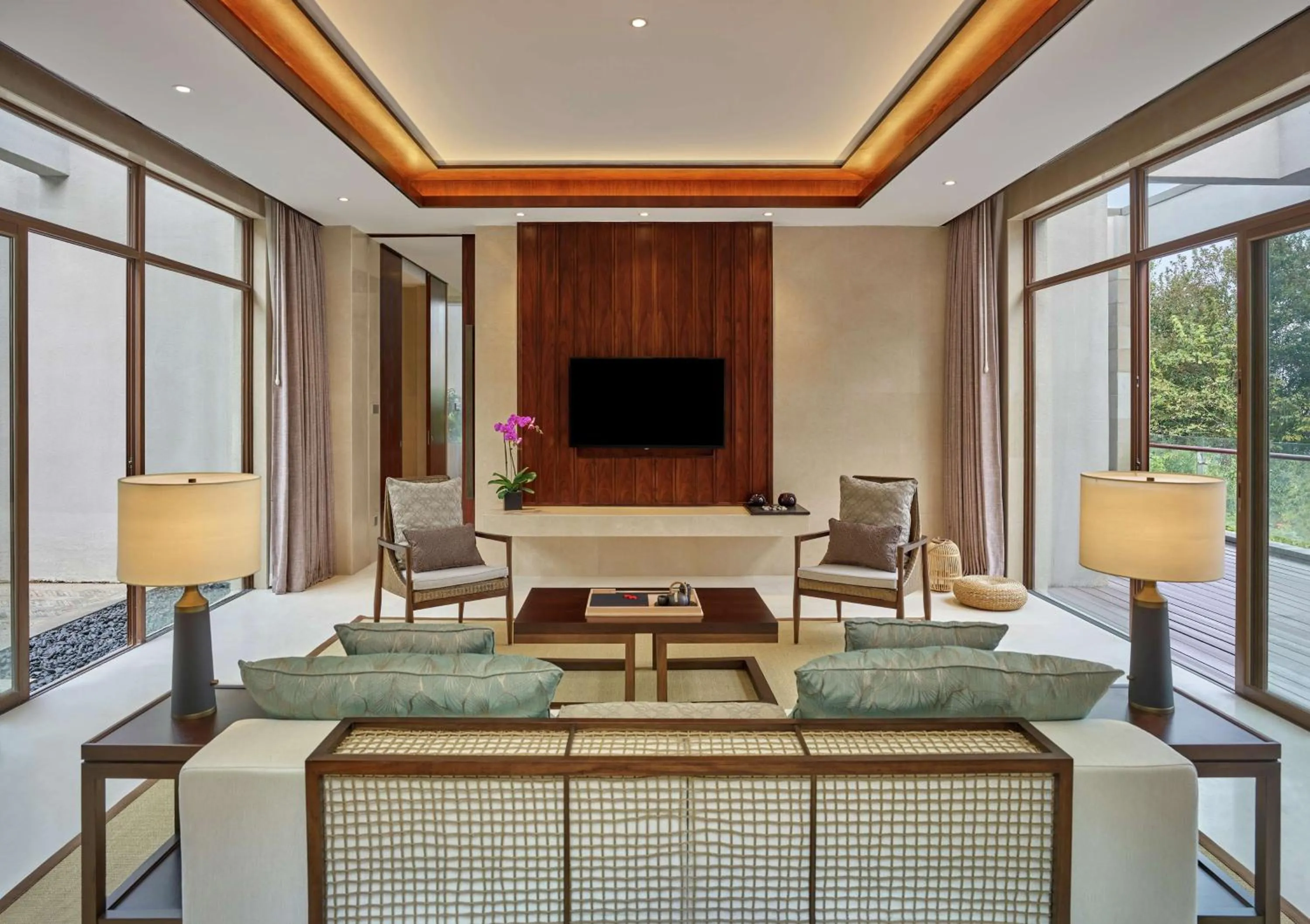 Living room in Lushan West Sea Resort, Curio Collection by Hilton