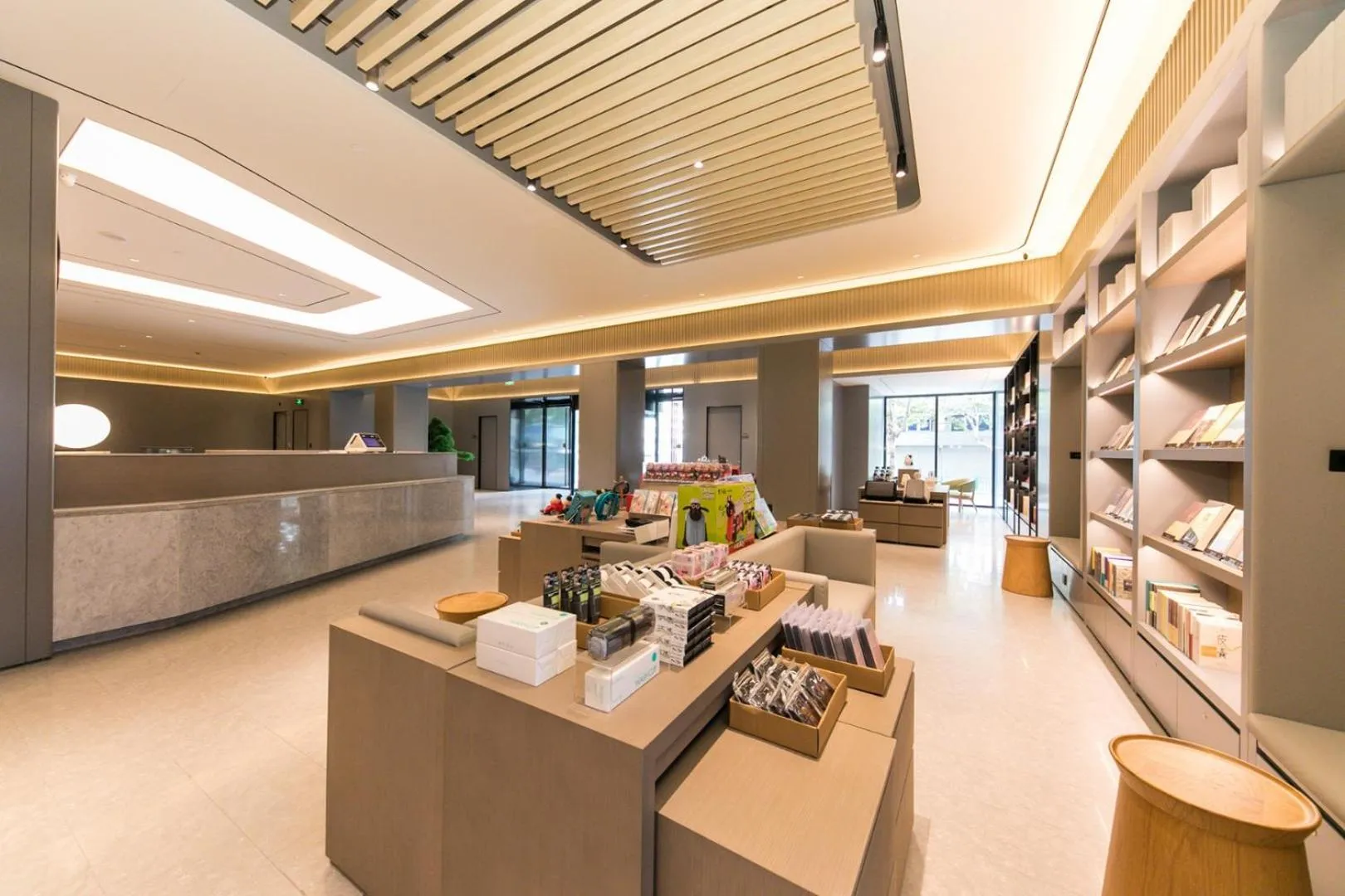 Living room in JI Hotel Shanghai World Expo Yaohua Road